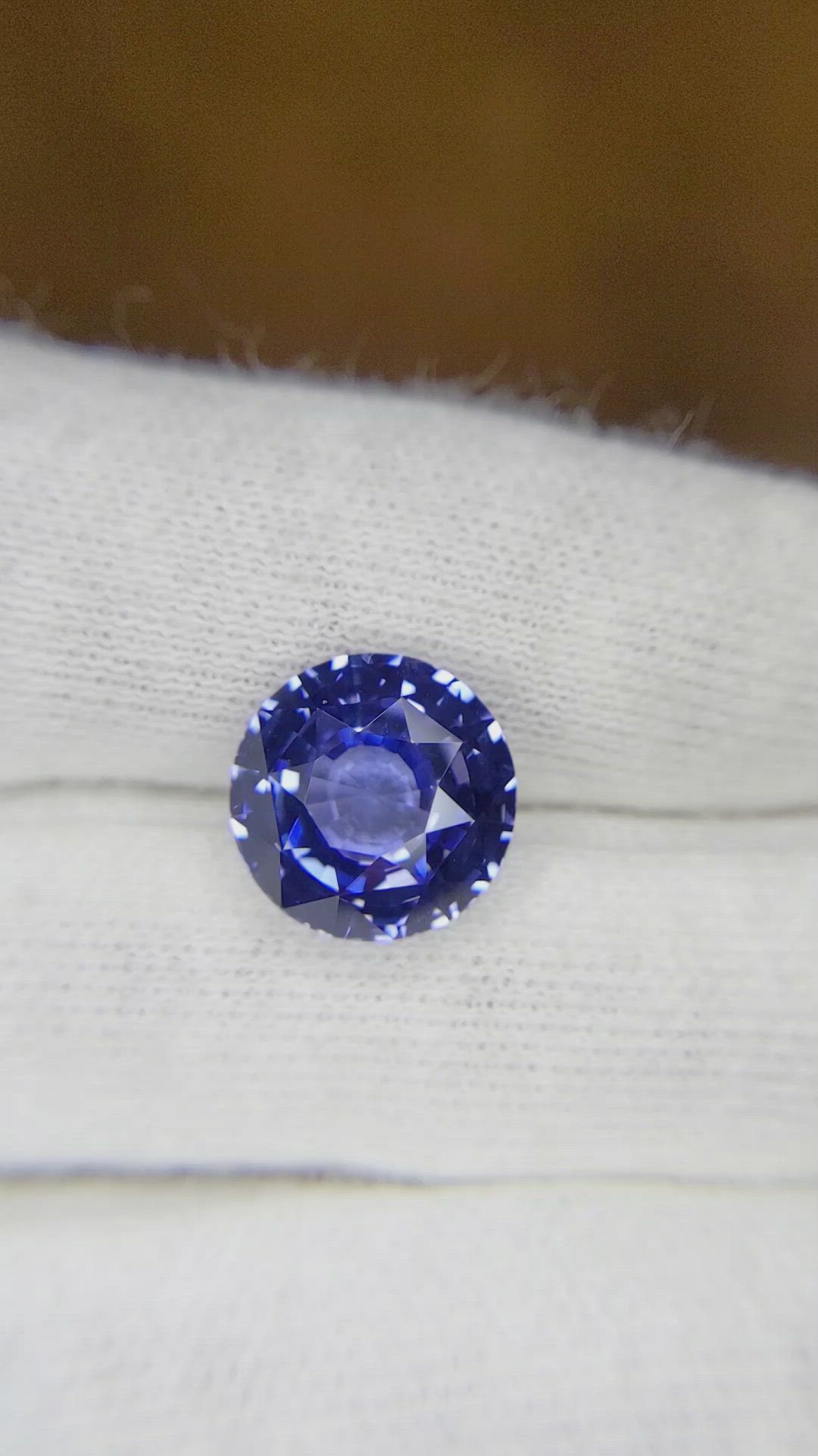 6.25 Ct. Blue Sapphire from Ceylon (Sri Lanka) Size Video