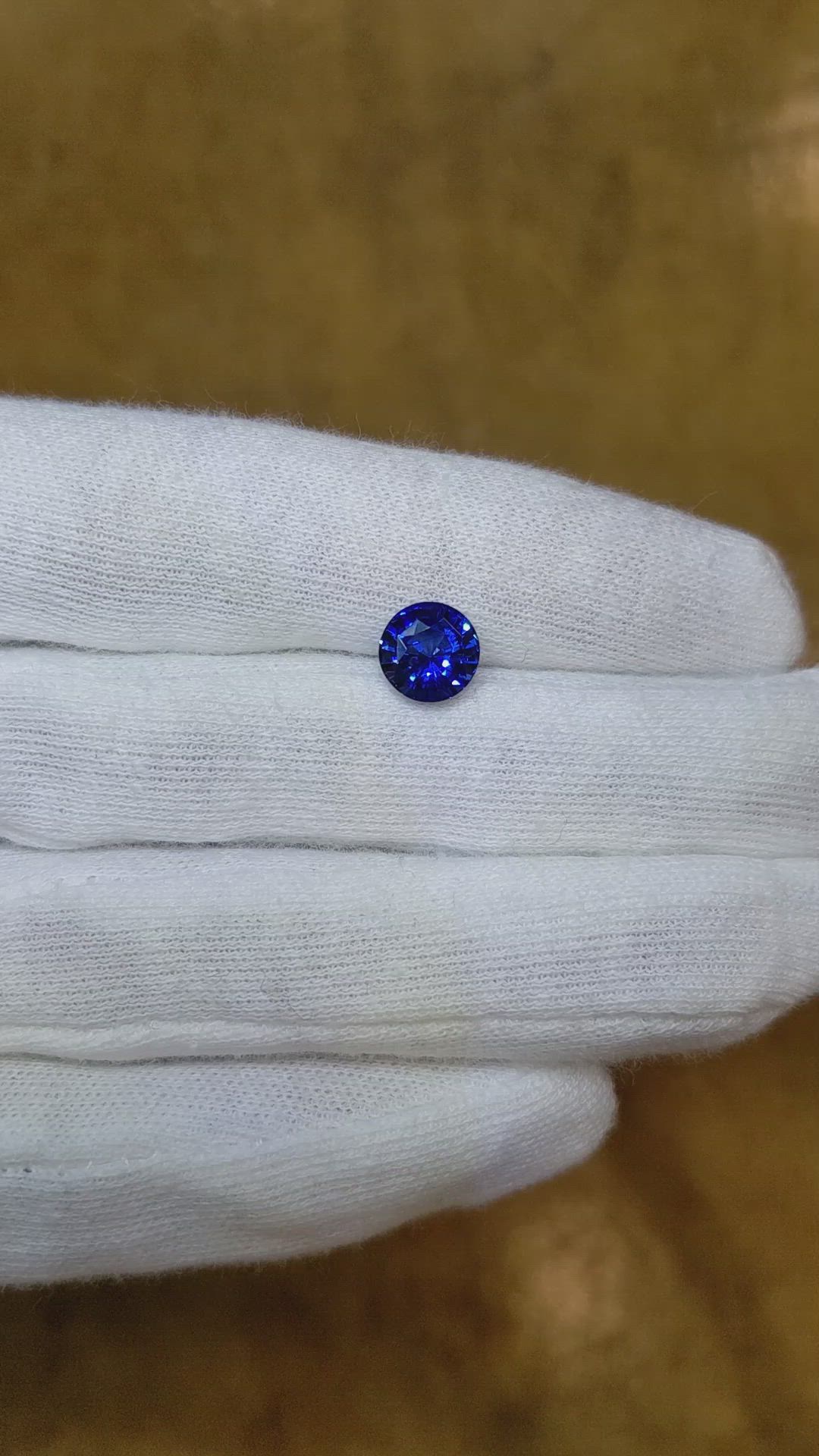 2.23 Ct. Blue Sapphire from Ceylon (Sri Lanka) Size Video