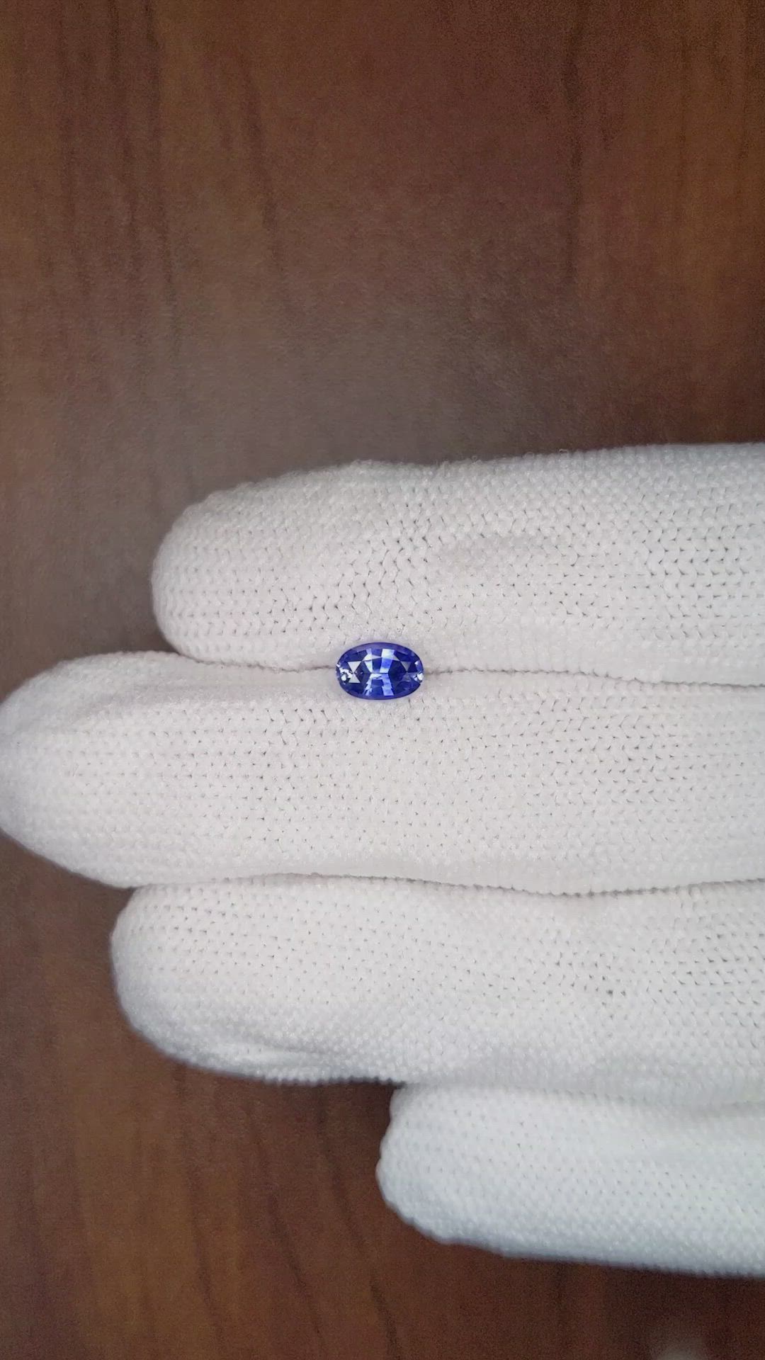 0.75 Ct. Blue Sapphire from Ceylon (Sri Lanka) Size Video