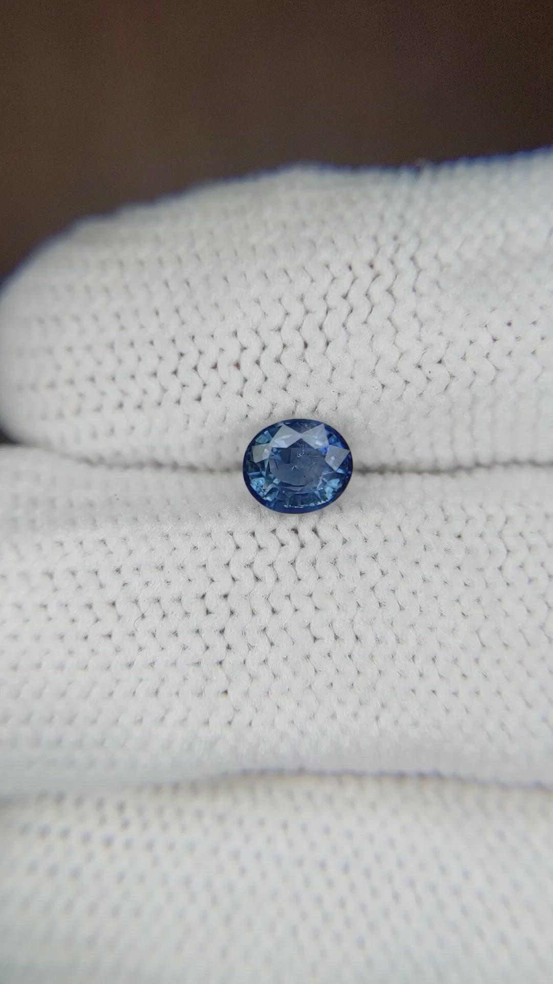 0.86 Ct. Blue Sapphire from Ceylon (Sri Lanka) Size Video