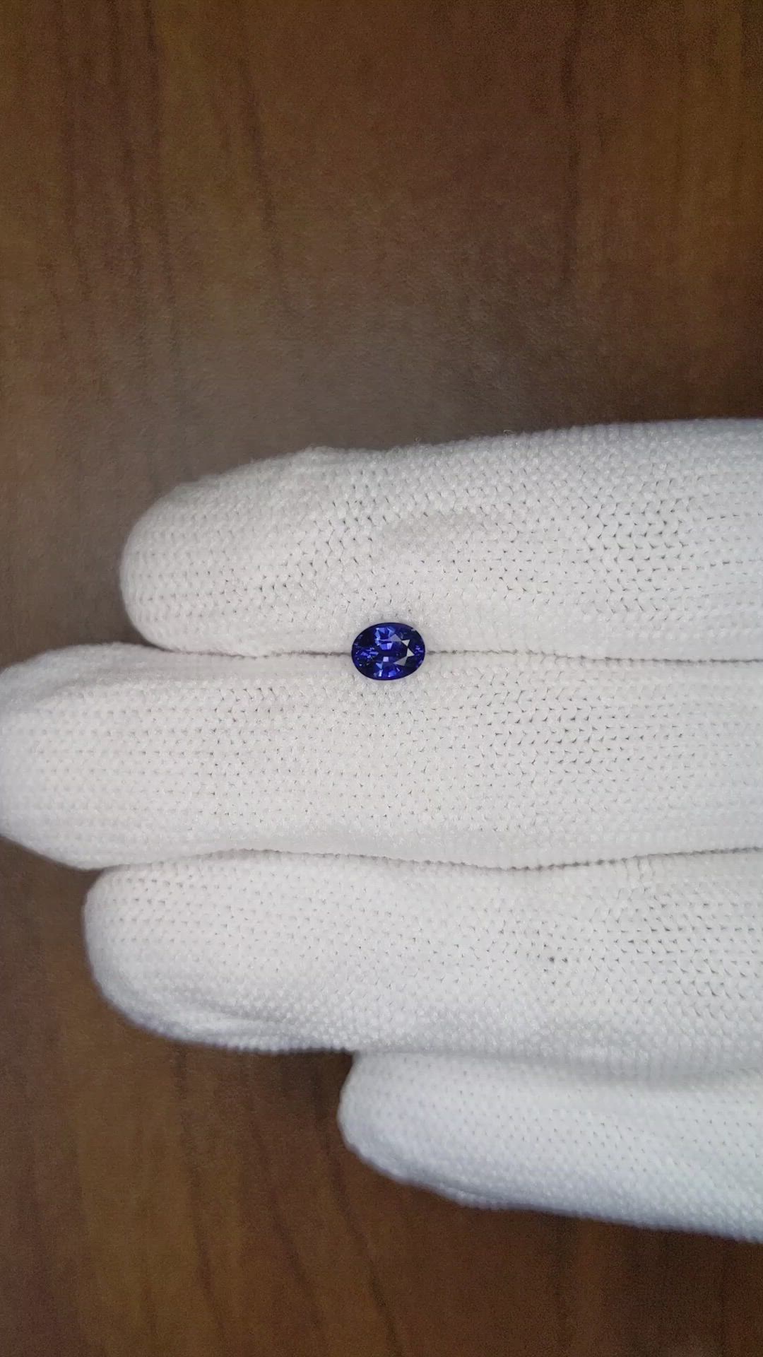 0.74 Ct. Blue Sapphire from Ceylon (Sri Lanka) Size Video