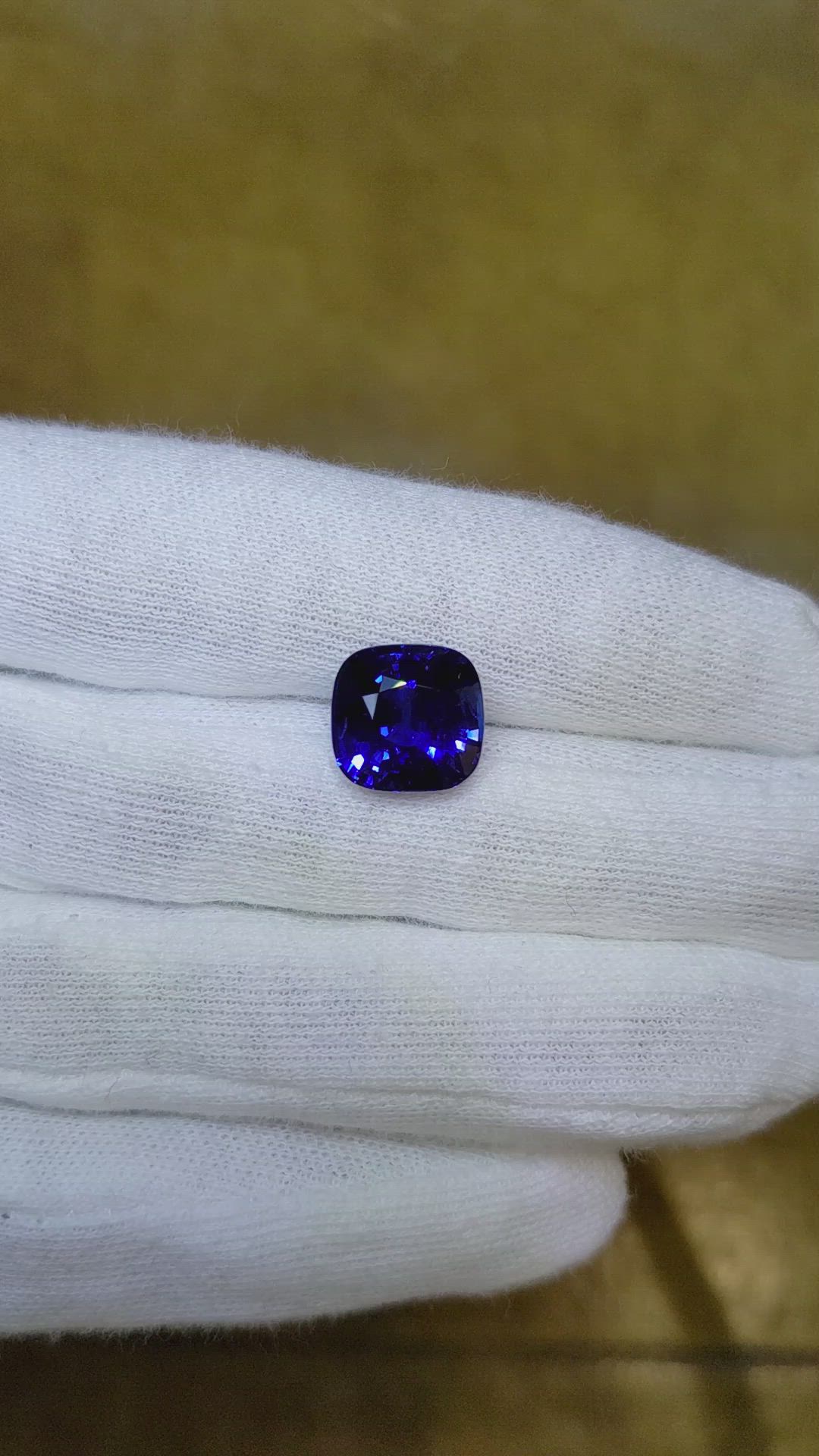 6.12 Ct. Blue Sapphire from Ceylon (Sri Lanka) Size Video