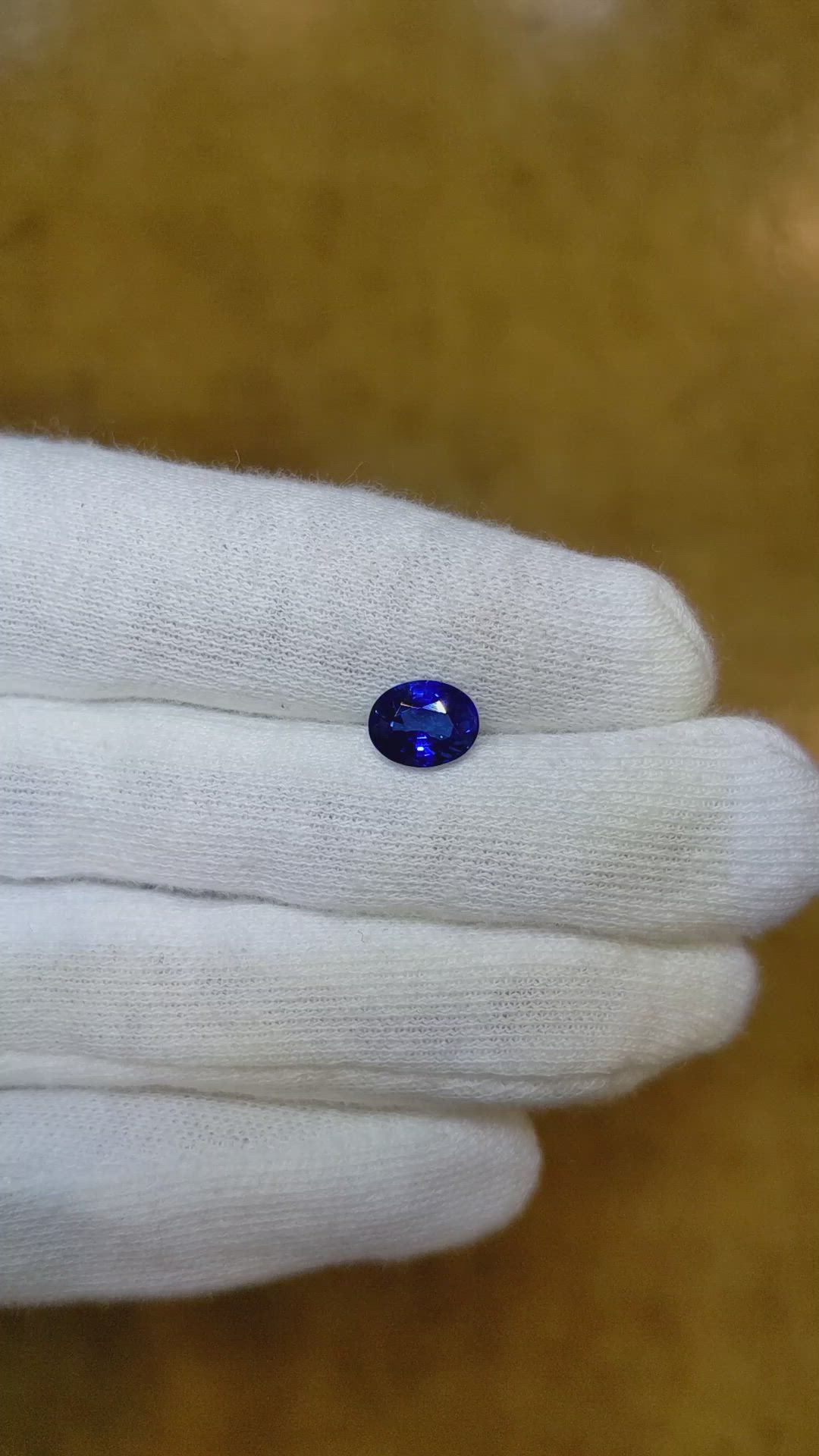 1.32 Ct. Blue Sapphire from Ceylon (Sri Lanka) Size Video