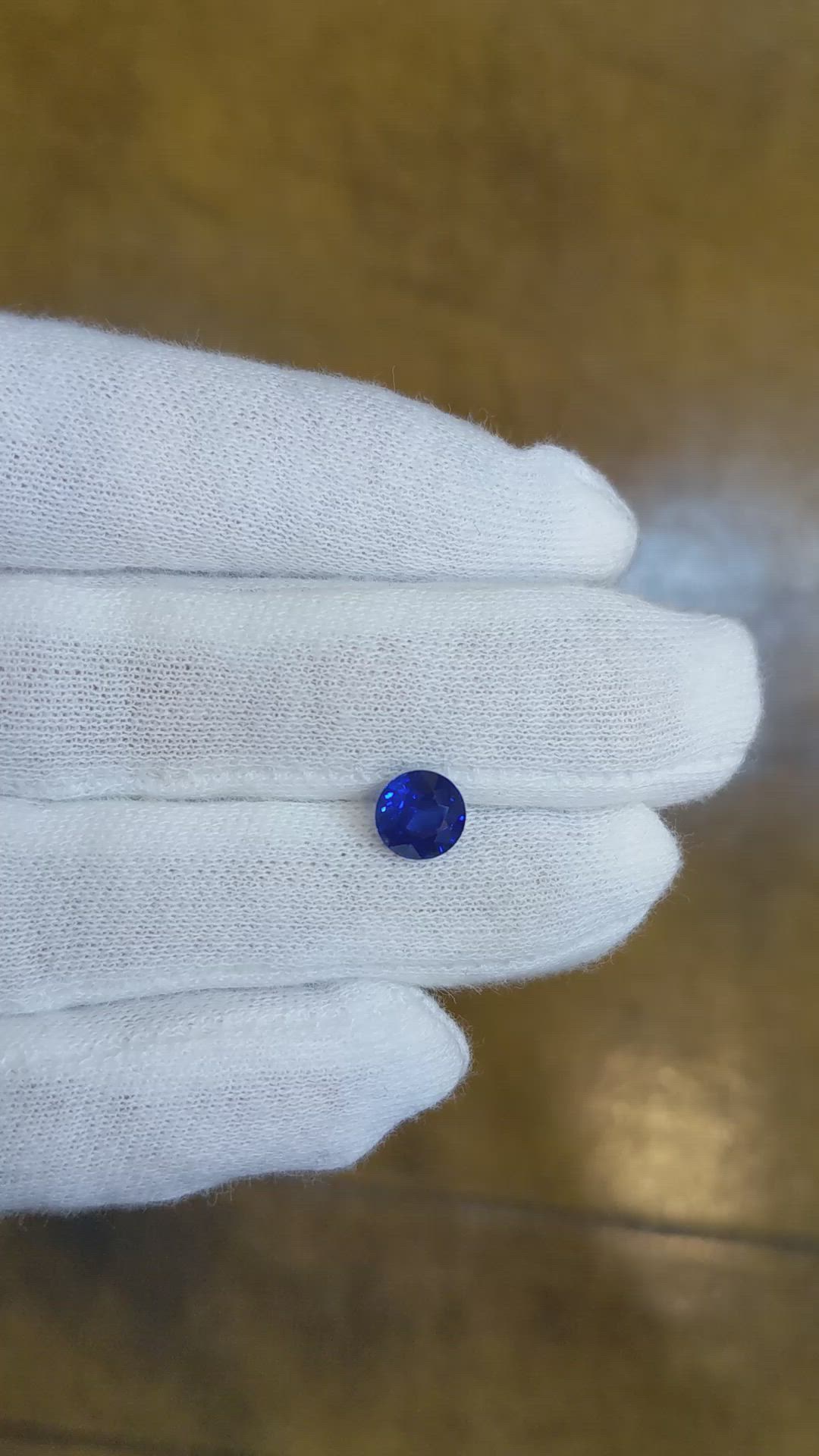 1.75 Ct. Blue Sapphire from Ceylon (Sri Lanka) Size Video