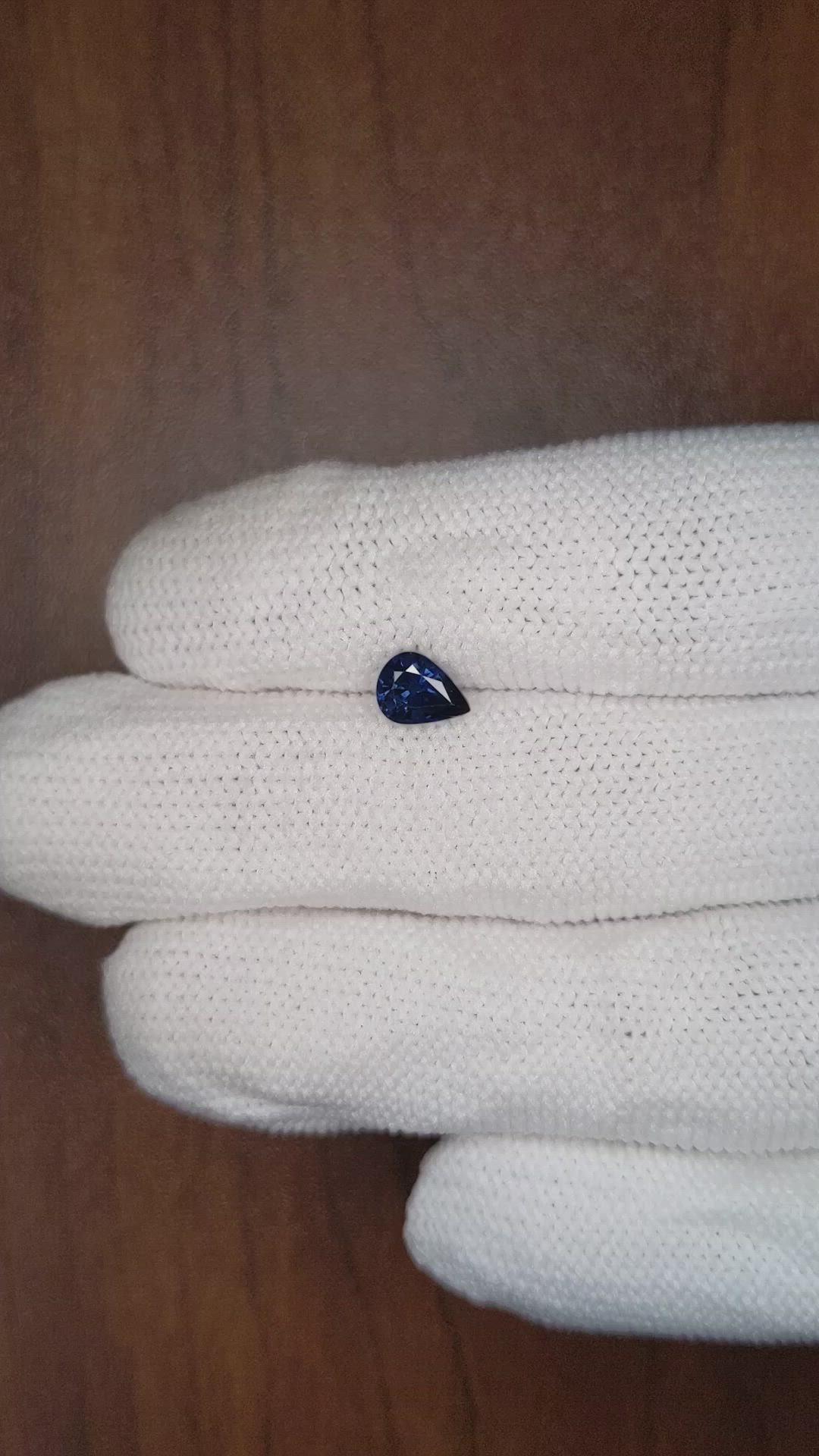 1.00 Ct. Blue Sapphire from Thailand Size Video