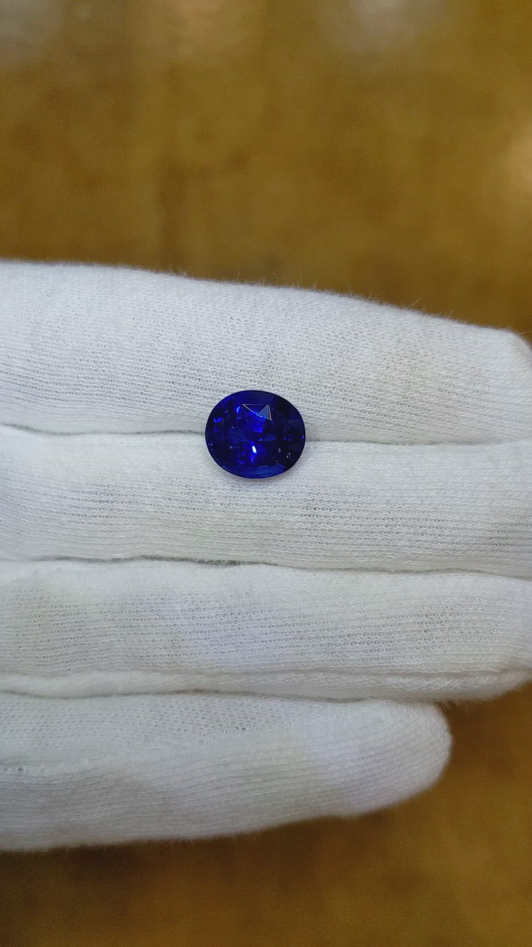 5.02 Ct. Blue Sapphire from Ceylon (Sri Lanka) Size Video