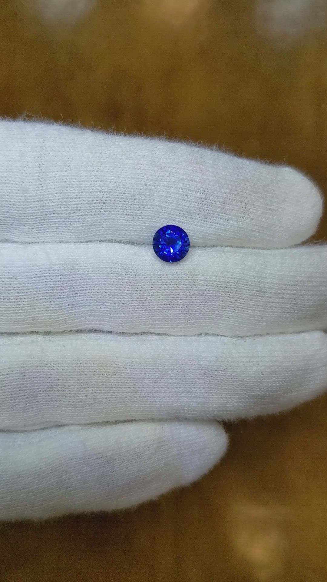 1.01 Ct. Blue Sapphire from Ceylon (Sri Lanka) Size Video