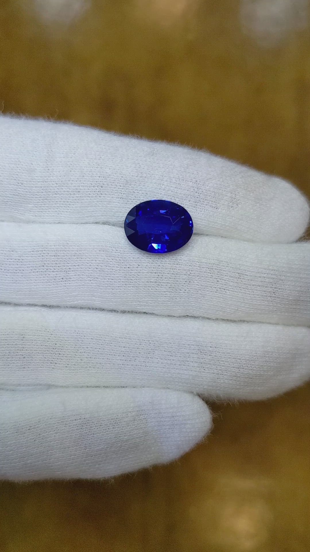 4.99 Ct. Blue Sapphire from Ceylon (Sri Lanka) Size Video