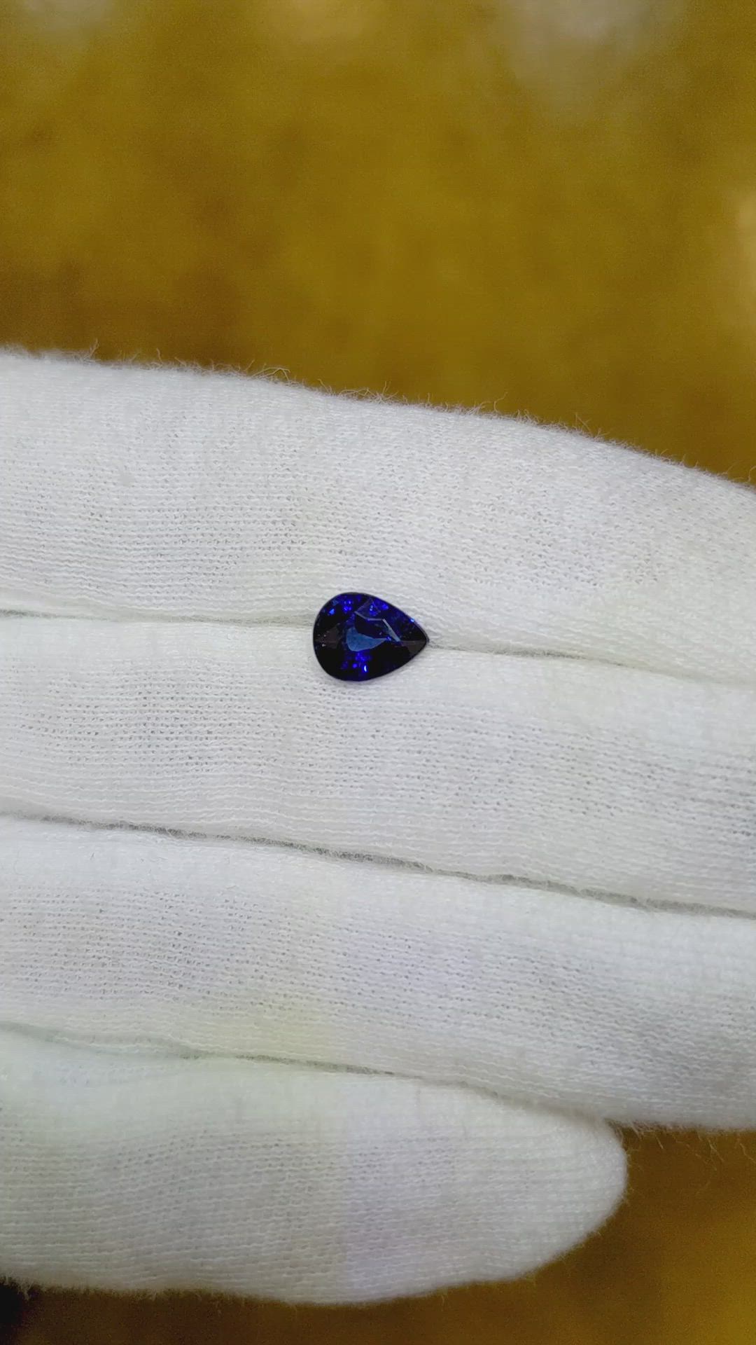 1.28 Ct. Blue Sapphire from Ceylon (Sri Lanka) Size Video