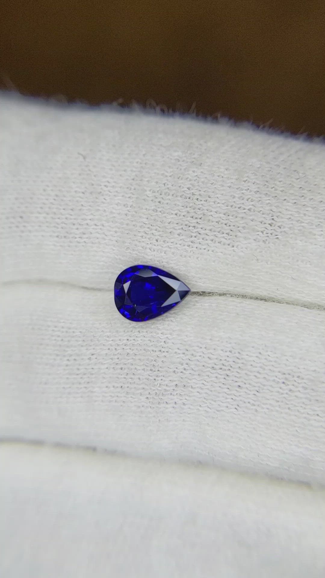 0.86 Ct. Blue Sapphire from Ceylon (Sri Lanka) Size Video