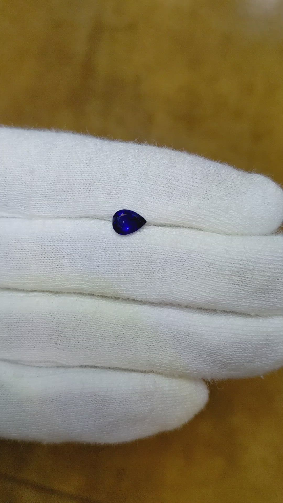 0.86 Ct. Blue Sapphire from Ceylon (Sri Lanka) Size Video