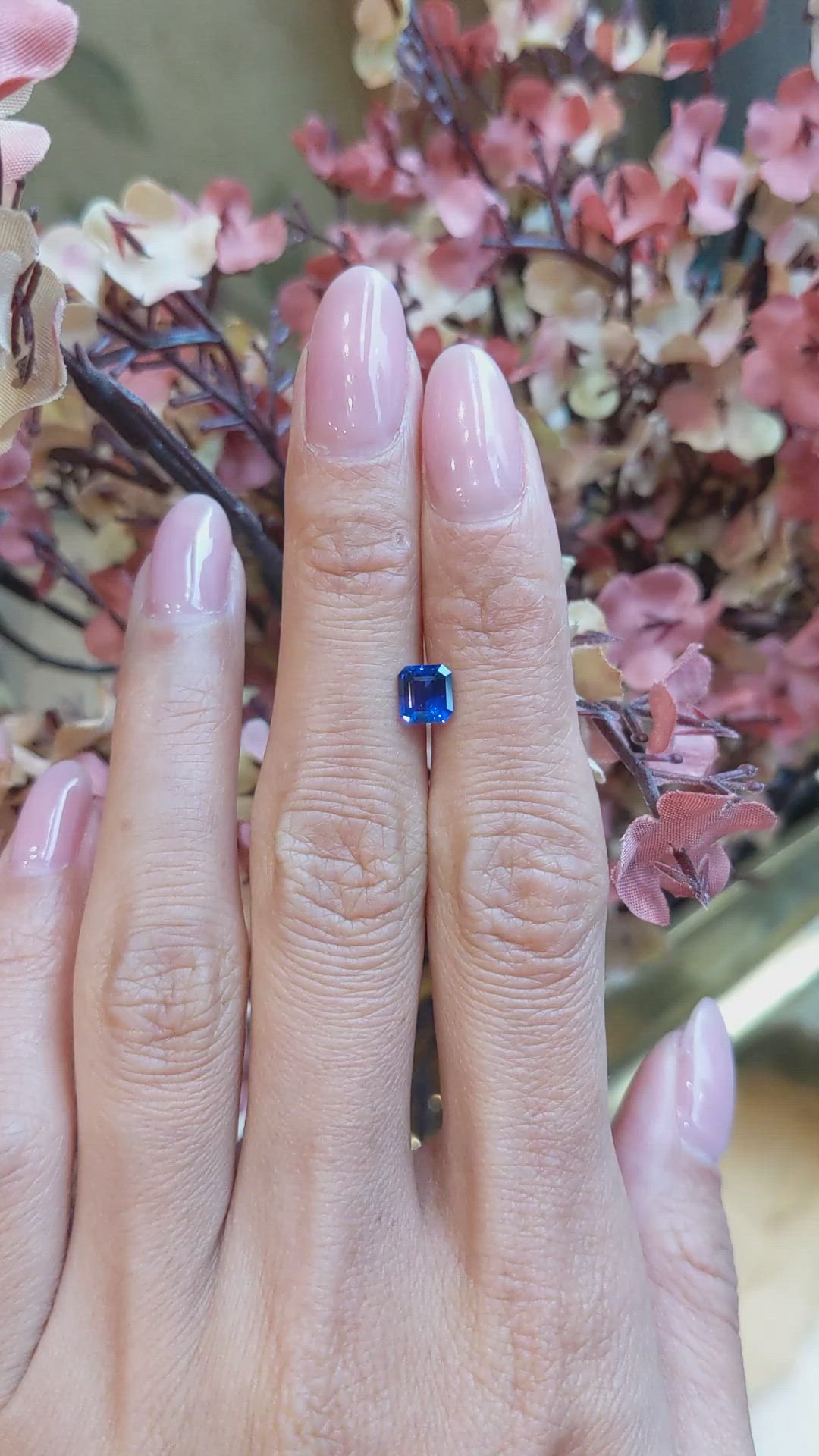1.01 Ct. Blue Sapphire from Ceylon (Sri Lanka) Size Video