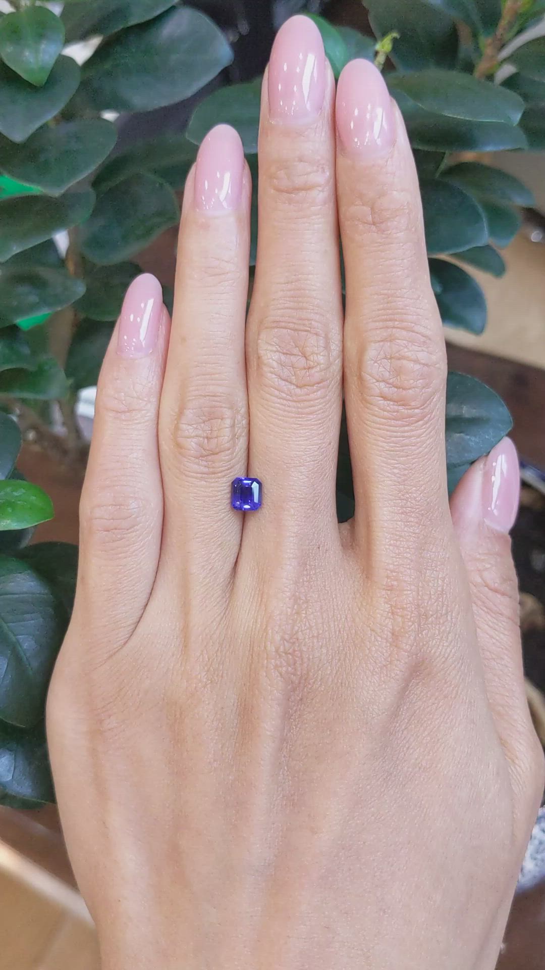 1.01 Ct. Blue Sapphire from Ceylon (Sri Lanka) Size Video