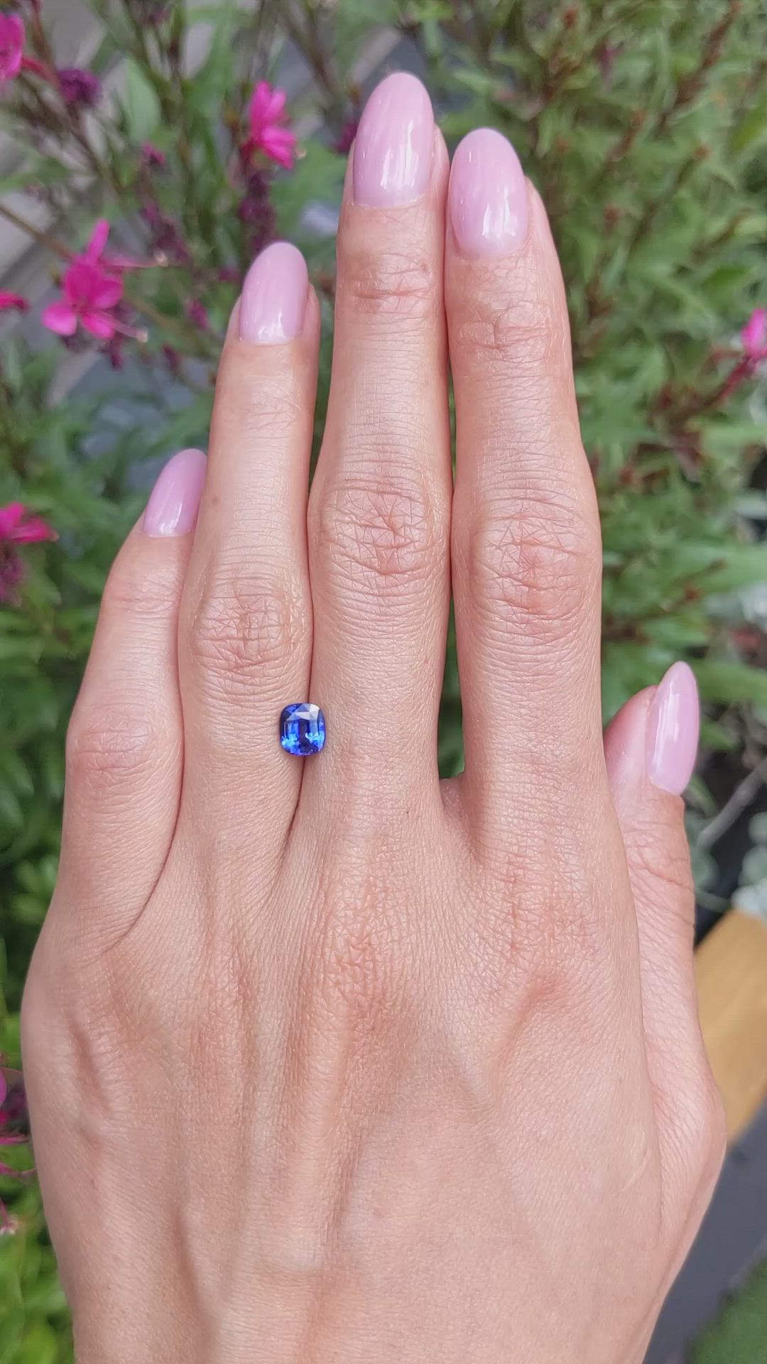 1.03 Ct. Blue Sapphire from Ceylon (Sri Lanka) Size Video