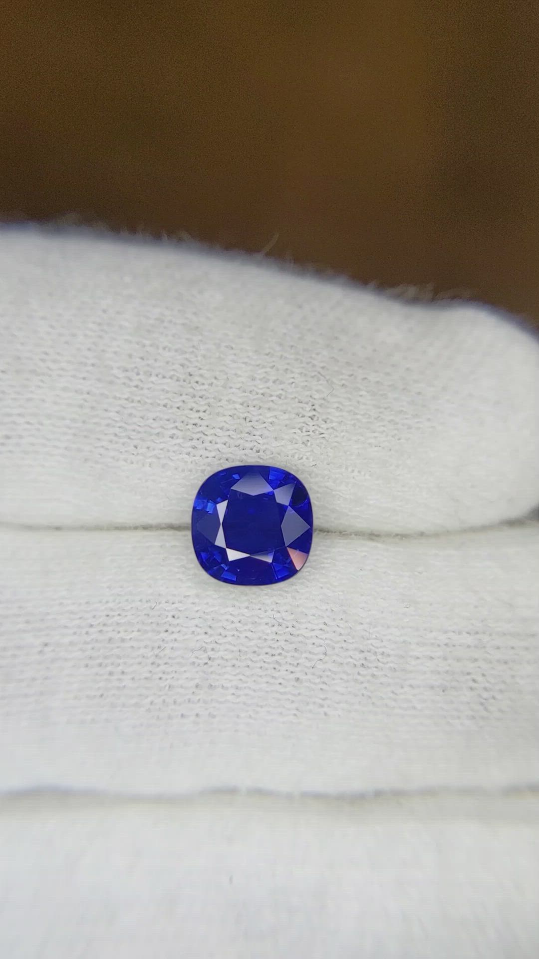 1.45 Ct. Blue Sapphire from Ceylon (Sri Lanka) Size Video