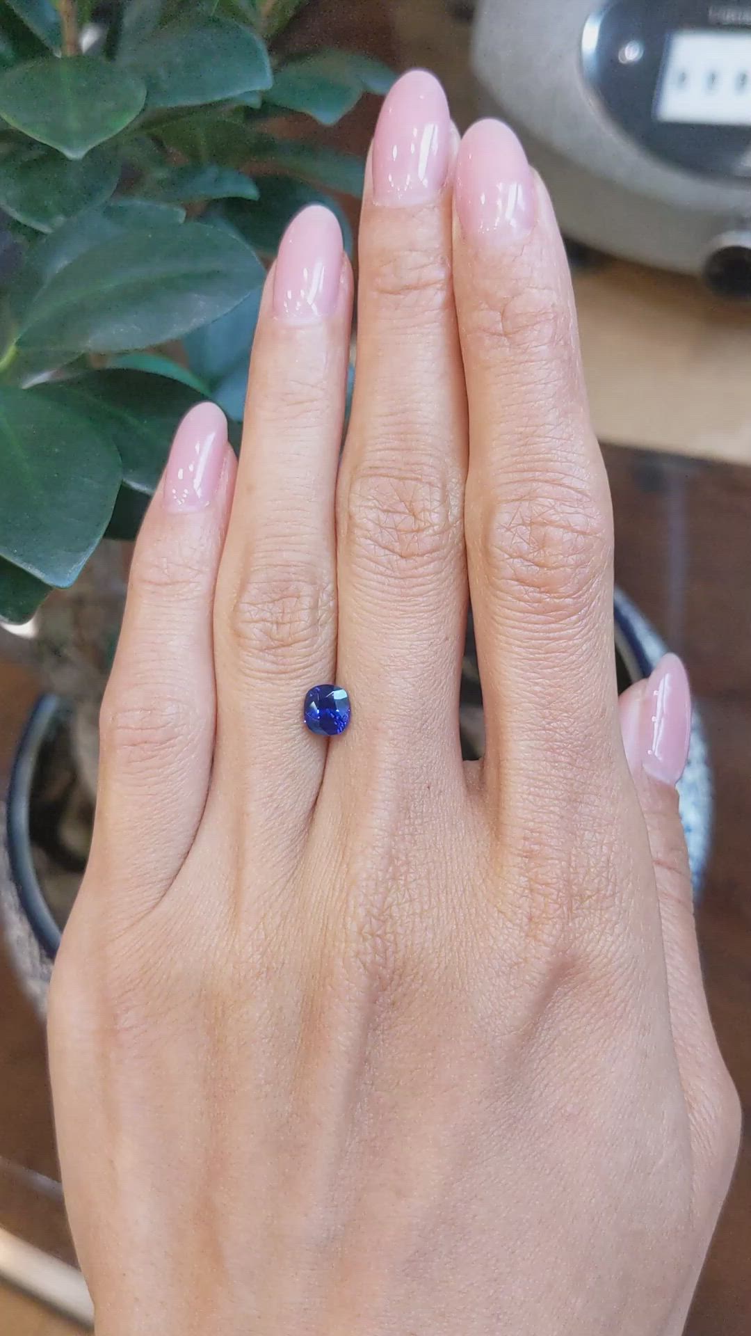 1.32 Ct. Blue Sapphire from Ceylon (Sri Lanka) Size Video