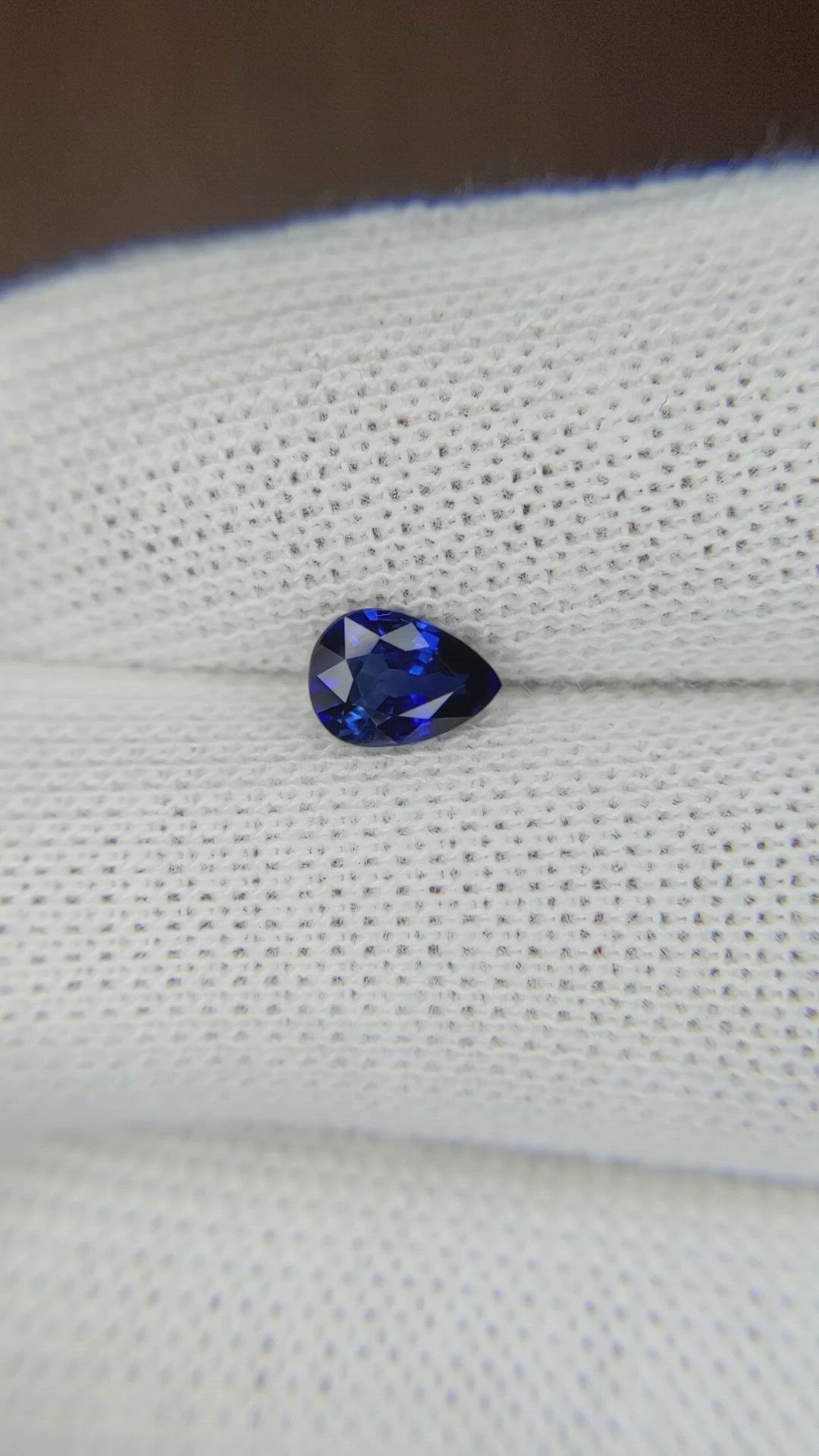 0.87 Ct. Blue Sapphire from Ceylon (Sri Lanka) Size Video