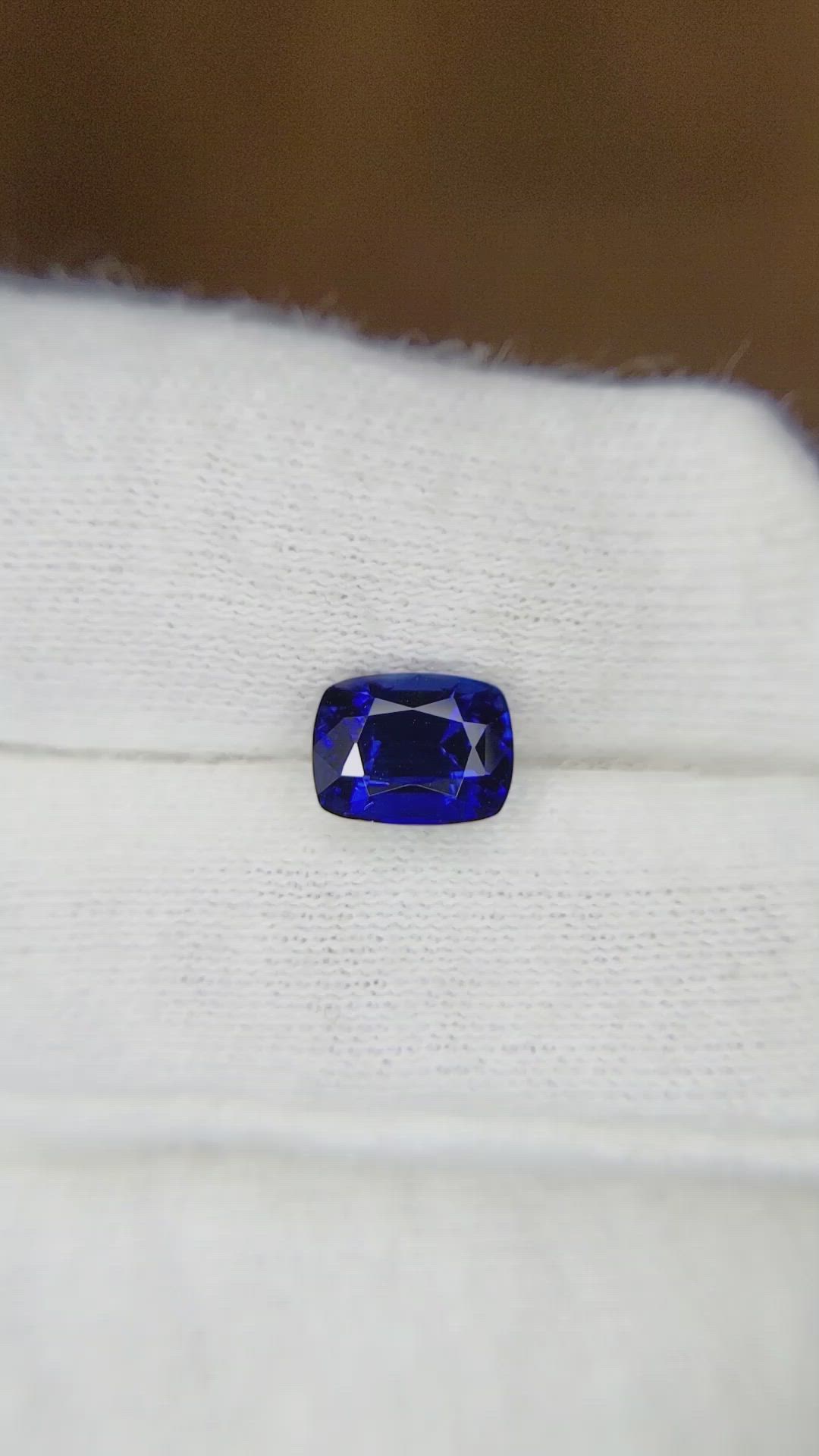 1.82 Ct. Blue Sapphire from Ceylon (Sri Lanka) Size Video