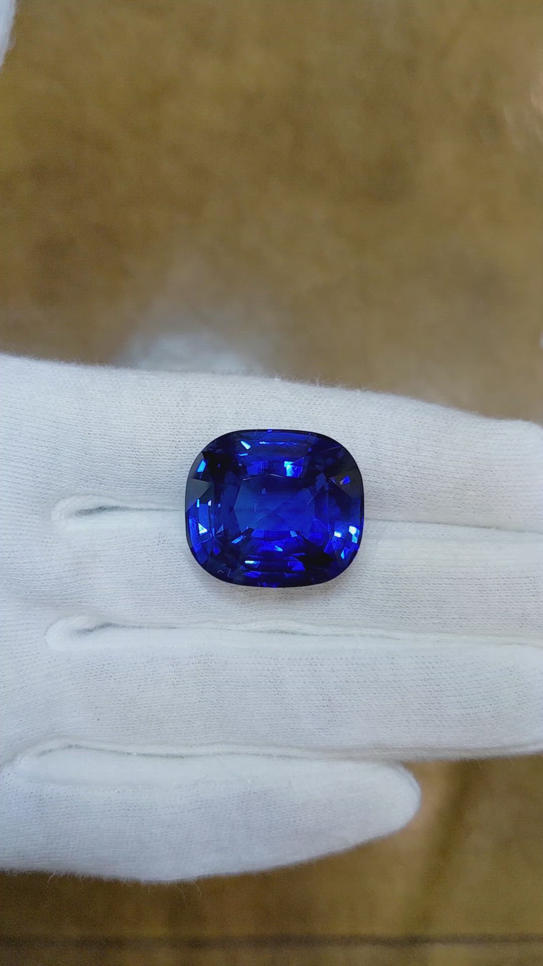 52.27 Ct. Blue Sapphire from Ceylon (Sri Lanka) Size Video