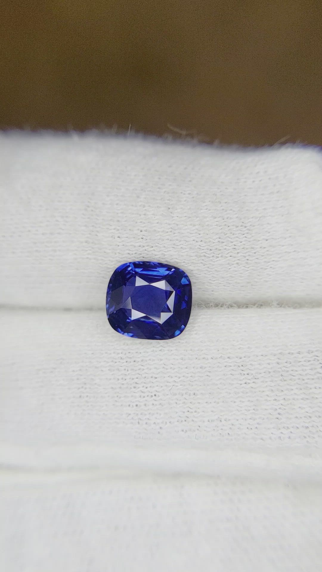 2.08 Ct. Blue Sapphire from Ceylon (Sri Lanka) Size Video