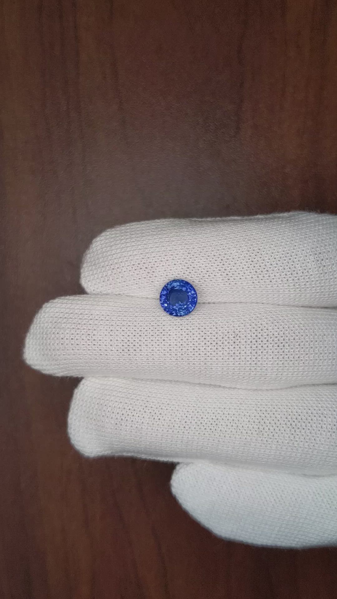 2.62 Ct. Blue Sapphire from Ceylon (Sri Lanka) Size Video