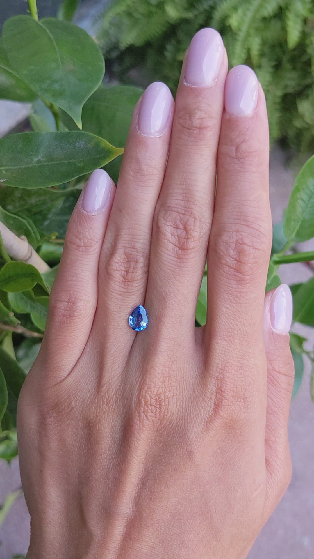 1.25 Ct. Blue Sapphire from Ceylon (Sri Lanka) Size Video