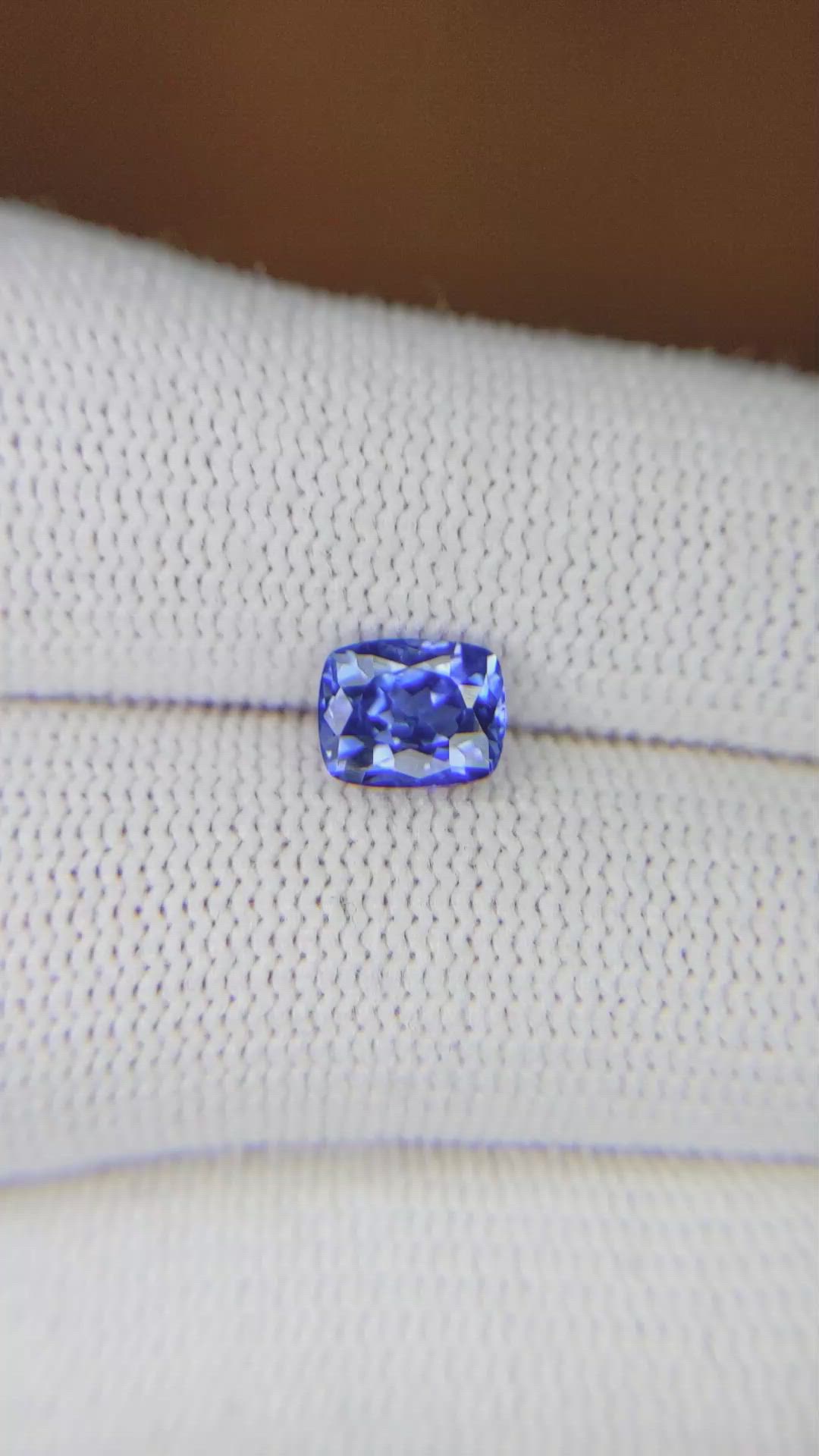 1.35 Ct. Blue Sapphire from Ceylon (Sri Lanka) Size Video