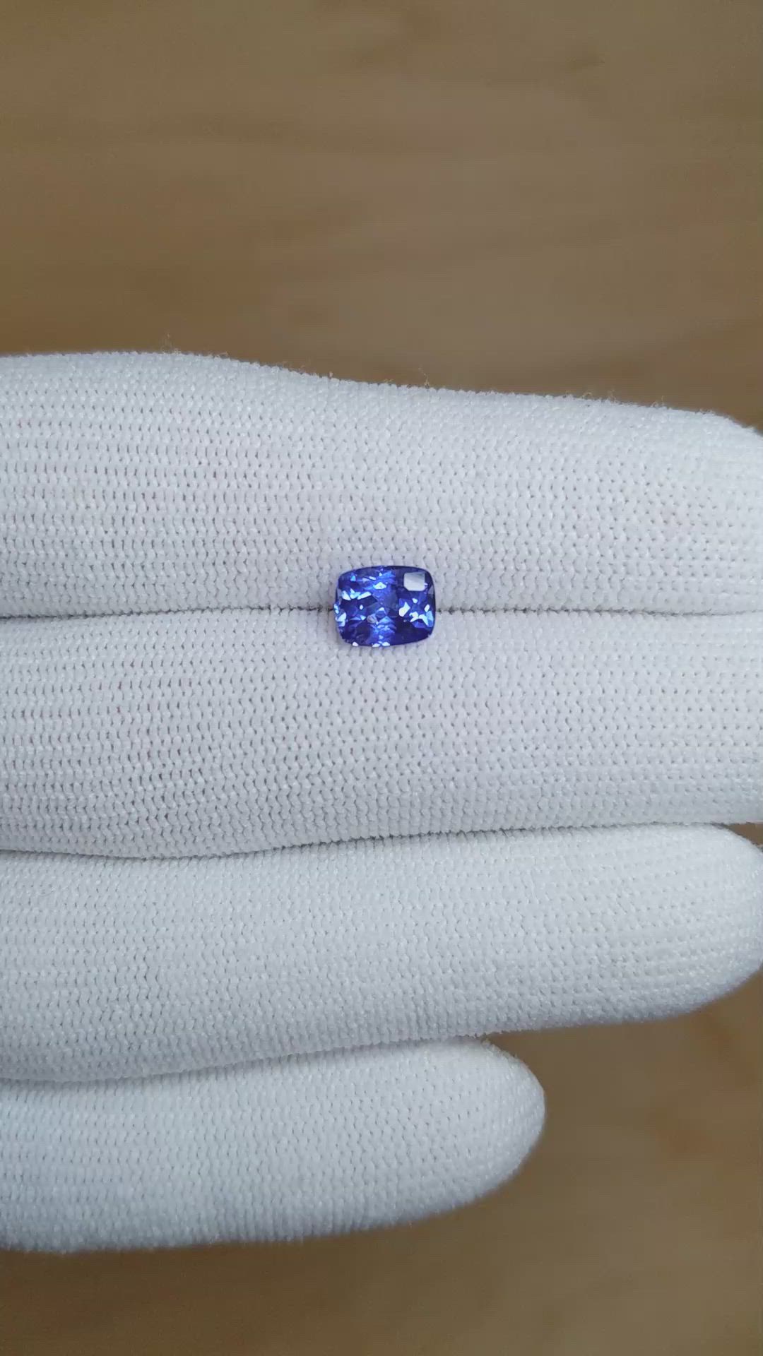1.35 Ct. Blue Sapphire from Ceylon (Sri Lanka) Size Video