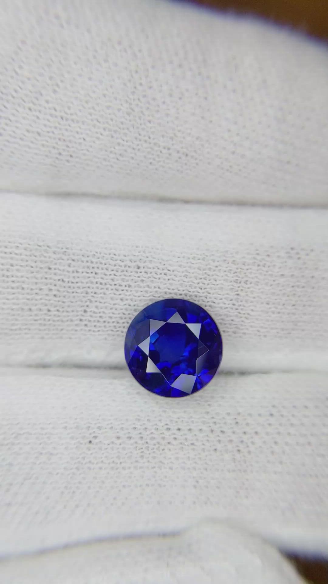 3.79 Ct. Blue Sapphire from Thailand Size Video