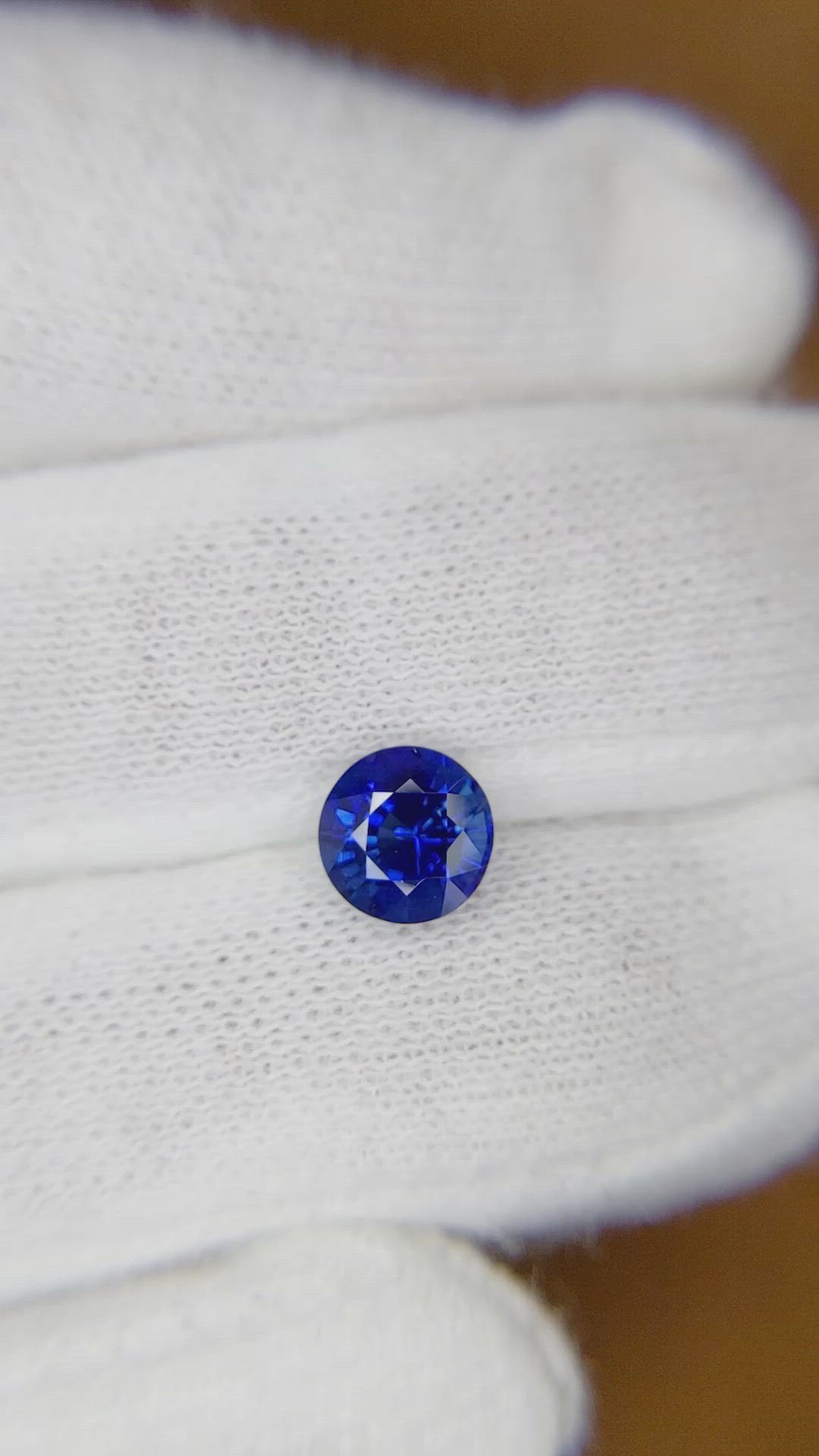 1.37 Ct. Blue Sapphire from Ceylon (Sri Lanka) Size Video