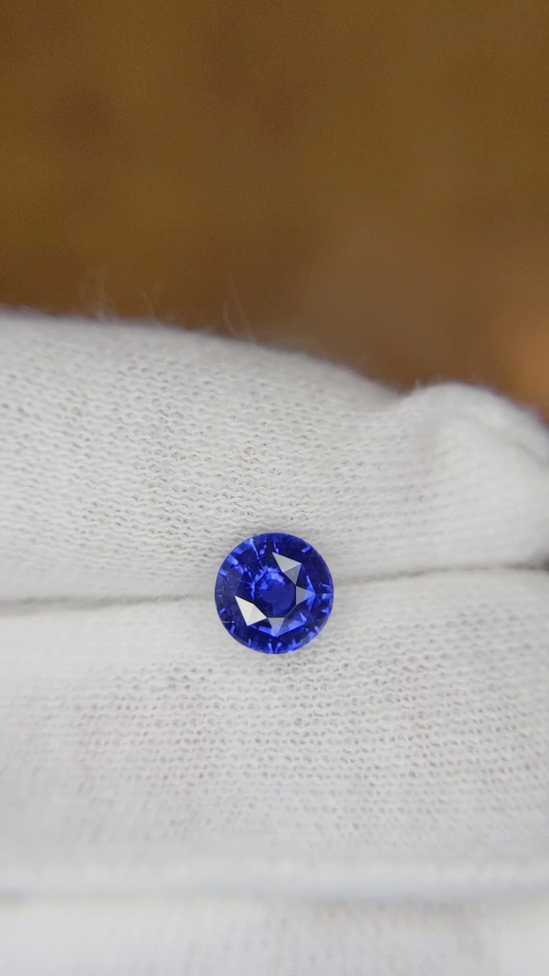 1.52 Ct. Blue Sapphire from Ceylon (Sri Lanka) Size Video
