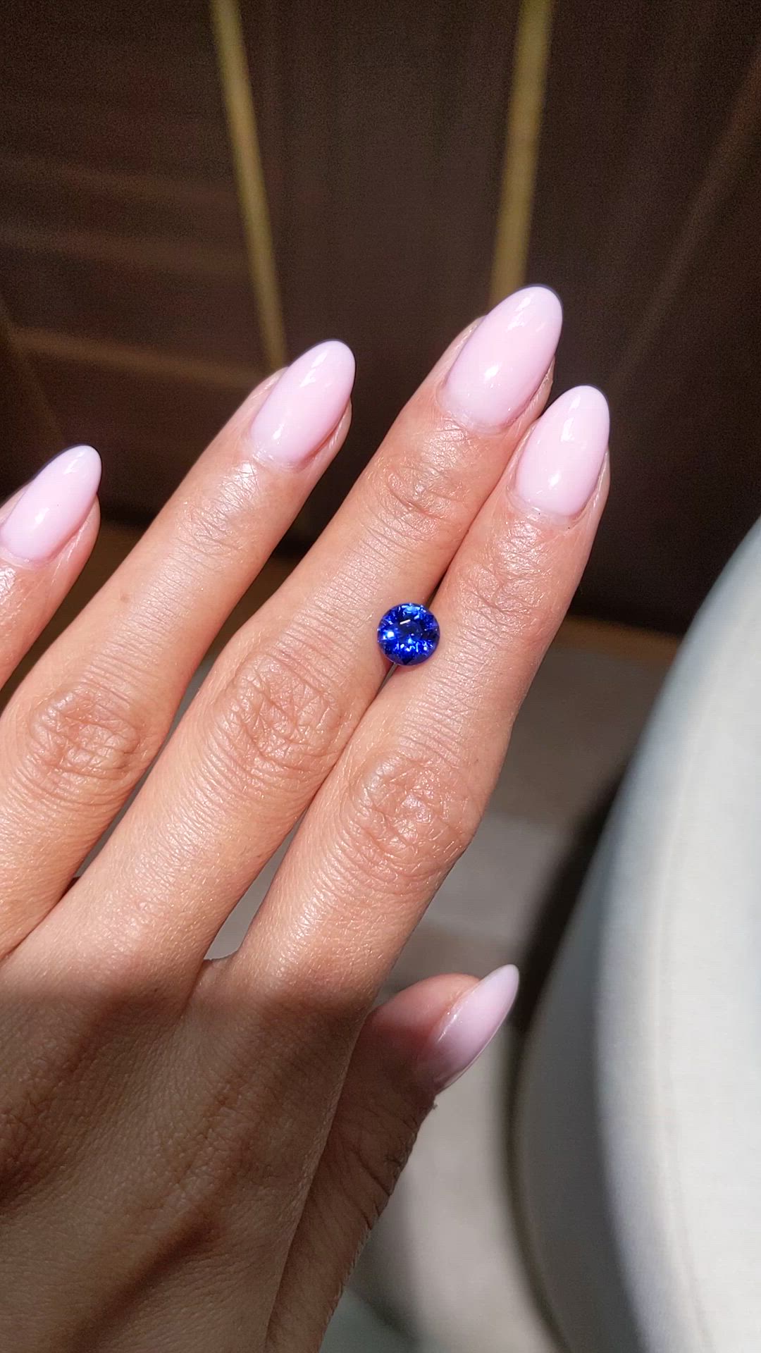 2.11 Ct. Blue Sapphire from Ceylon (Sri Lanka) Size Video