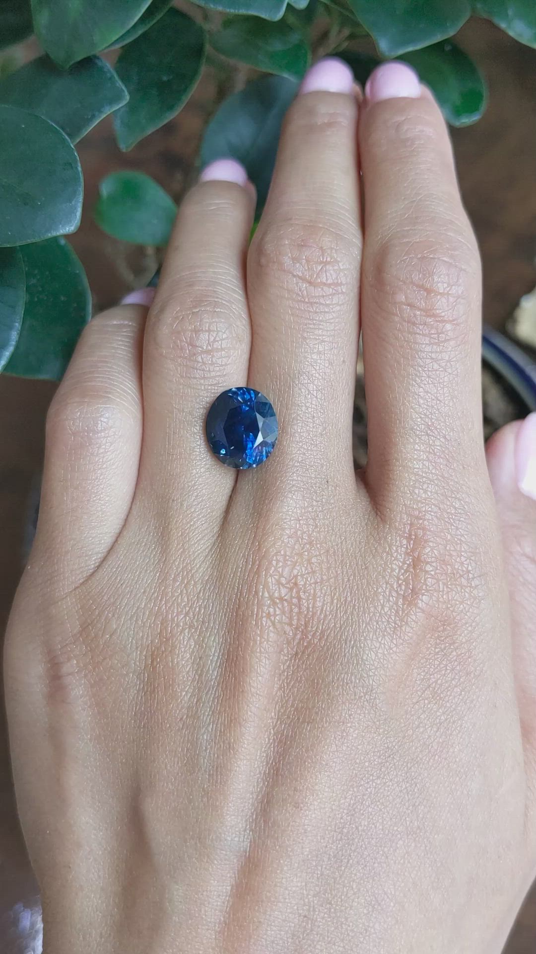 6.90 Ct. Blue Sapphire from Montana Size Video