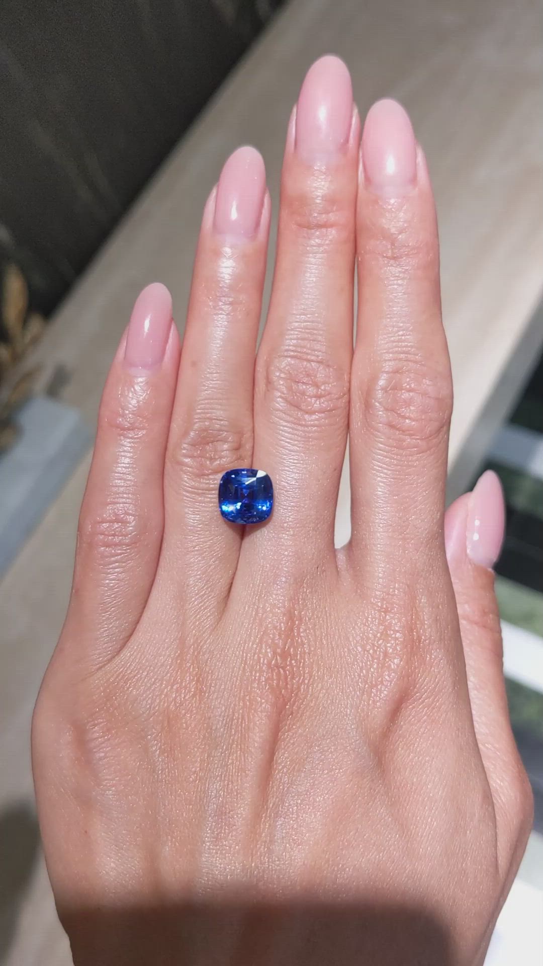 5.56 Ct. Blue Sapphire from Ceylon (Sri Lanka) Size Video