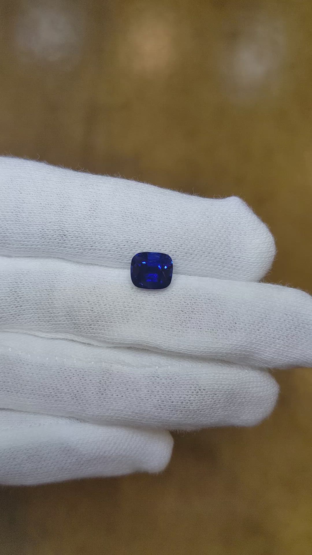 2.12 Ct. Blue Sapphire from Ceylon (Sri Lanka) Size Video