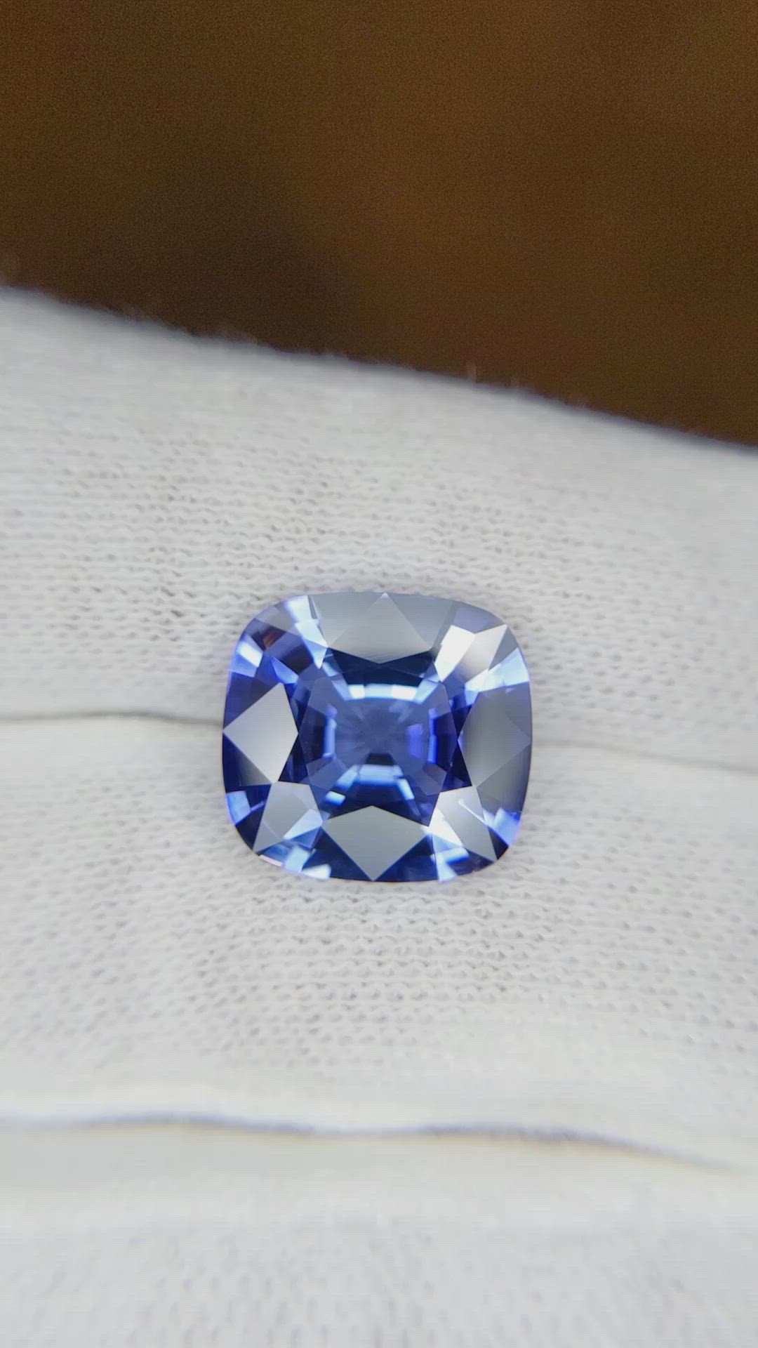 6.20 Ct. Blue Sapphire from Ceylon (Sri Lanka) Size Video