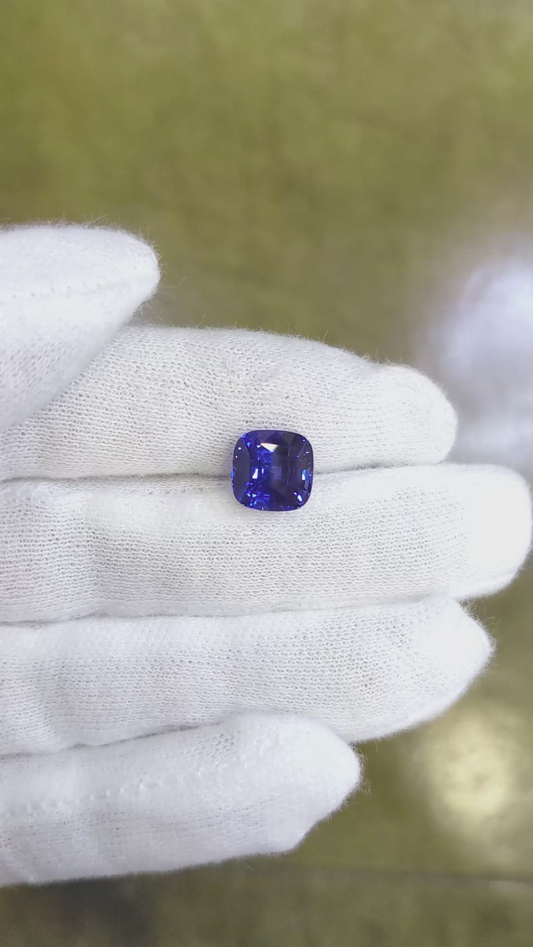 4.16 Ct. Sapphire from Ceylon (Sri Lanka) Size Video