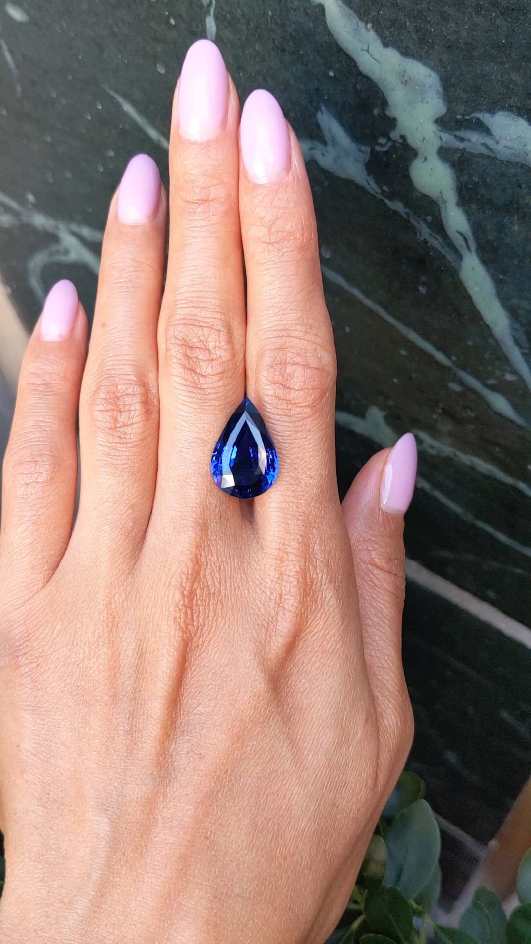 13.54 Ct. Blue Sapphire from Ceylon (Sri Lanka) Size Video