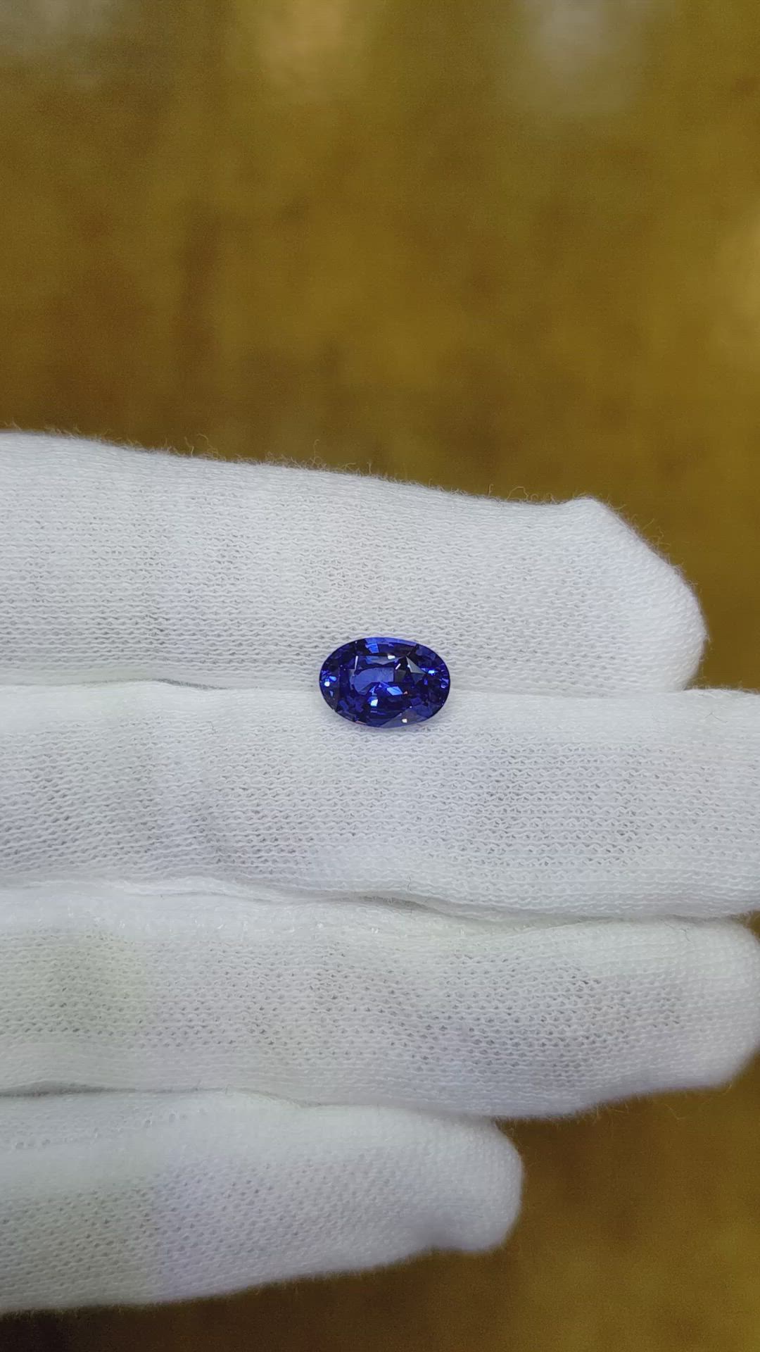 2.20 Ct. Blue Sapphire from Ceylon (Sri Lanka) Size Video