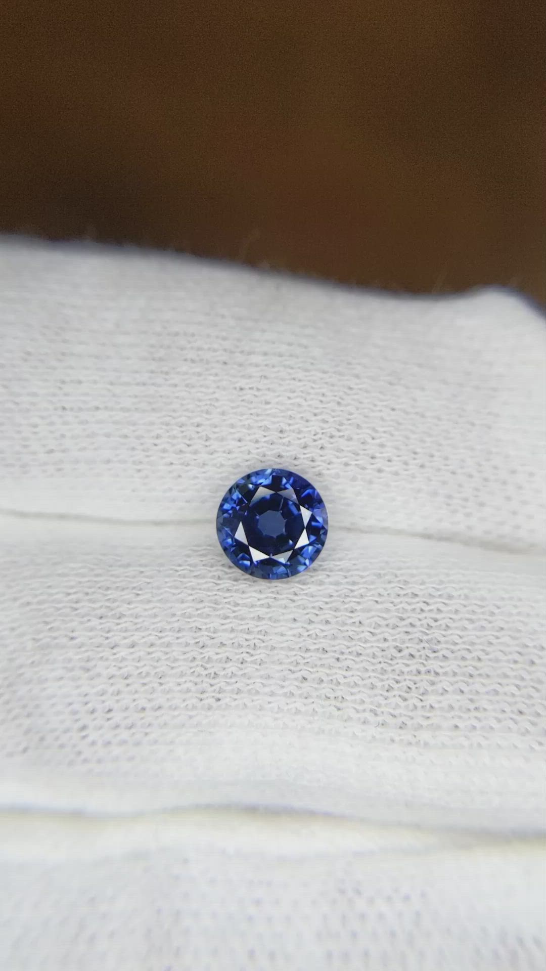 1.16 Ct. Blue Sapphire from Ceylon (Sri Lanka) Size Video