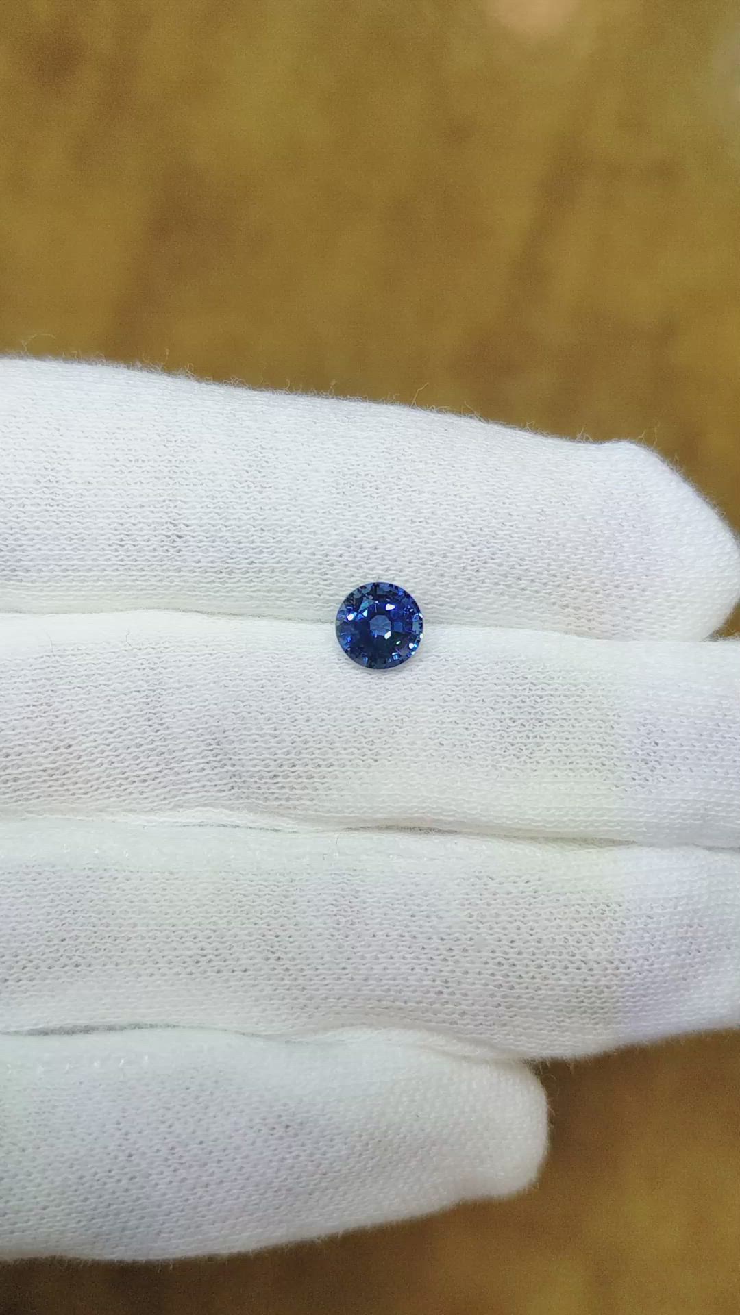 1.16 Ct. Blue Sapphire from Ceylon (Sri Lanka) Size Video