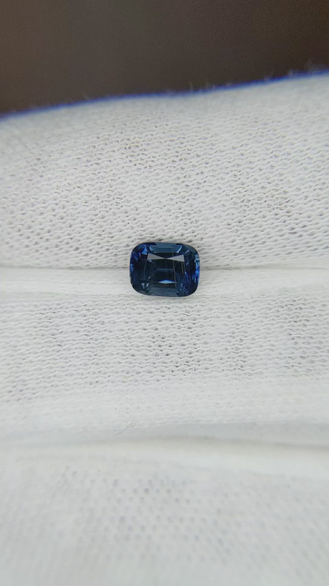 1.08 Ct. Blue Sapphire from Ceylon (Sri Lanka) Size Video