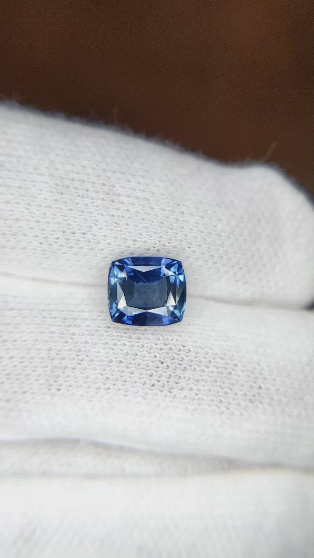 2.36 Ct. Blue Sapphire from Ceylon (Sri Lanka) Size Video