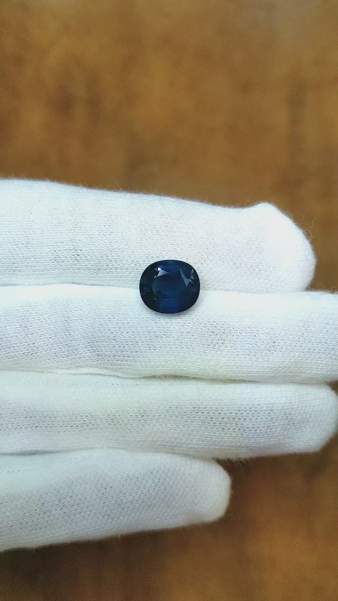 3.54 Ct. Blue Sapphire from Ceylon (Sri Lanka) Size Video