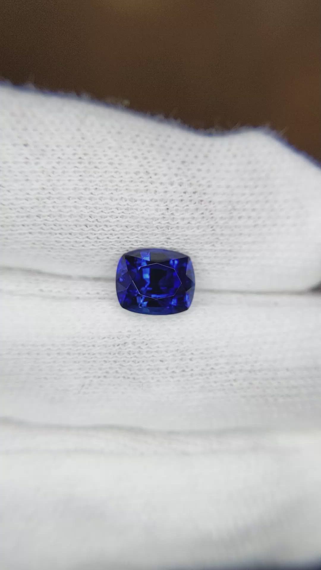 1.95 Ct. Blue Sapphire from Ceylon (Sri Lanka) Size Video