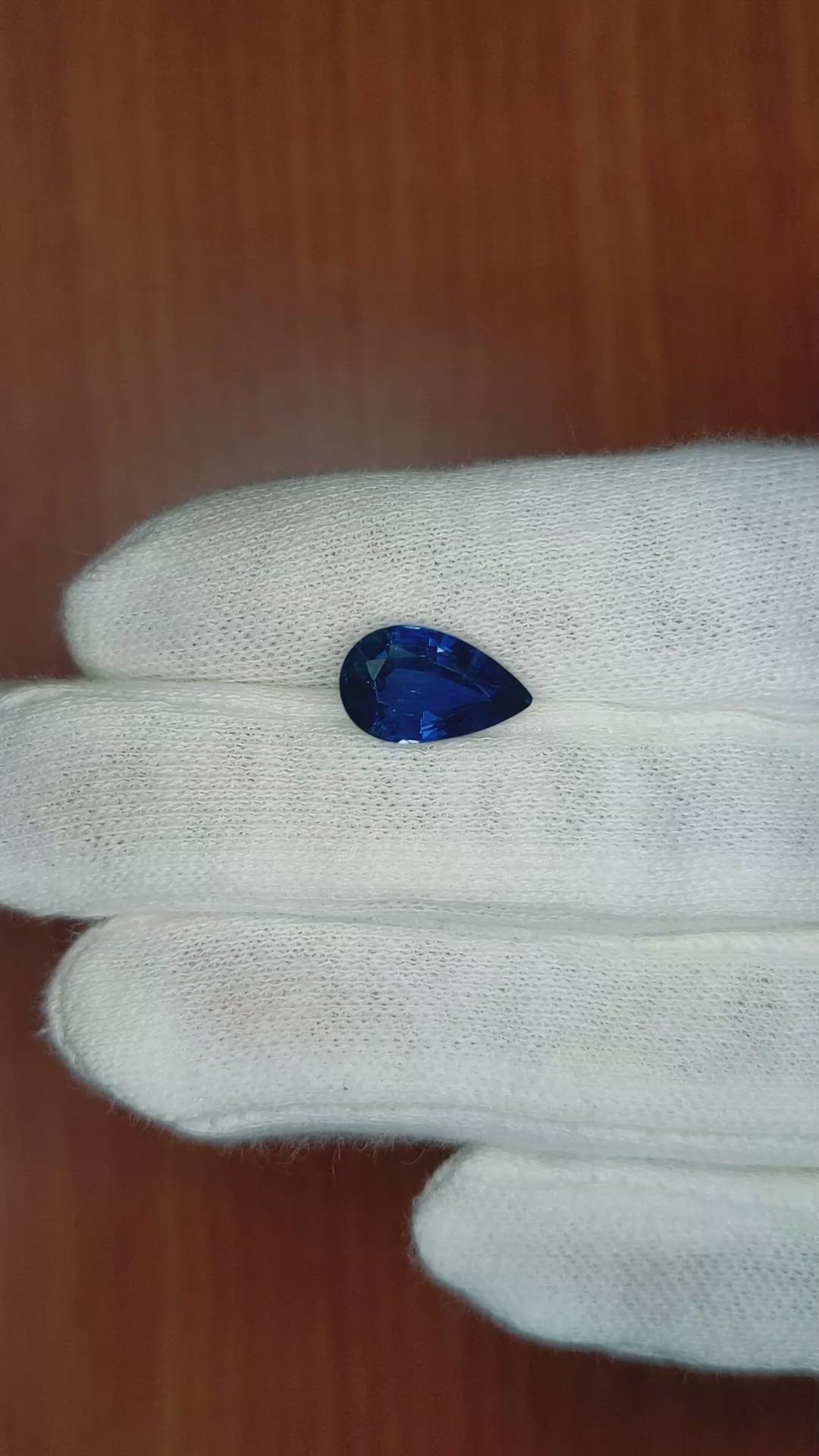 4.02 Ct. Blue Sapphire from Ceylon (Sri Lanka) Size Video