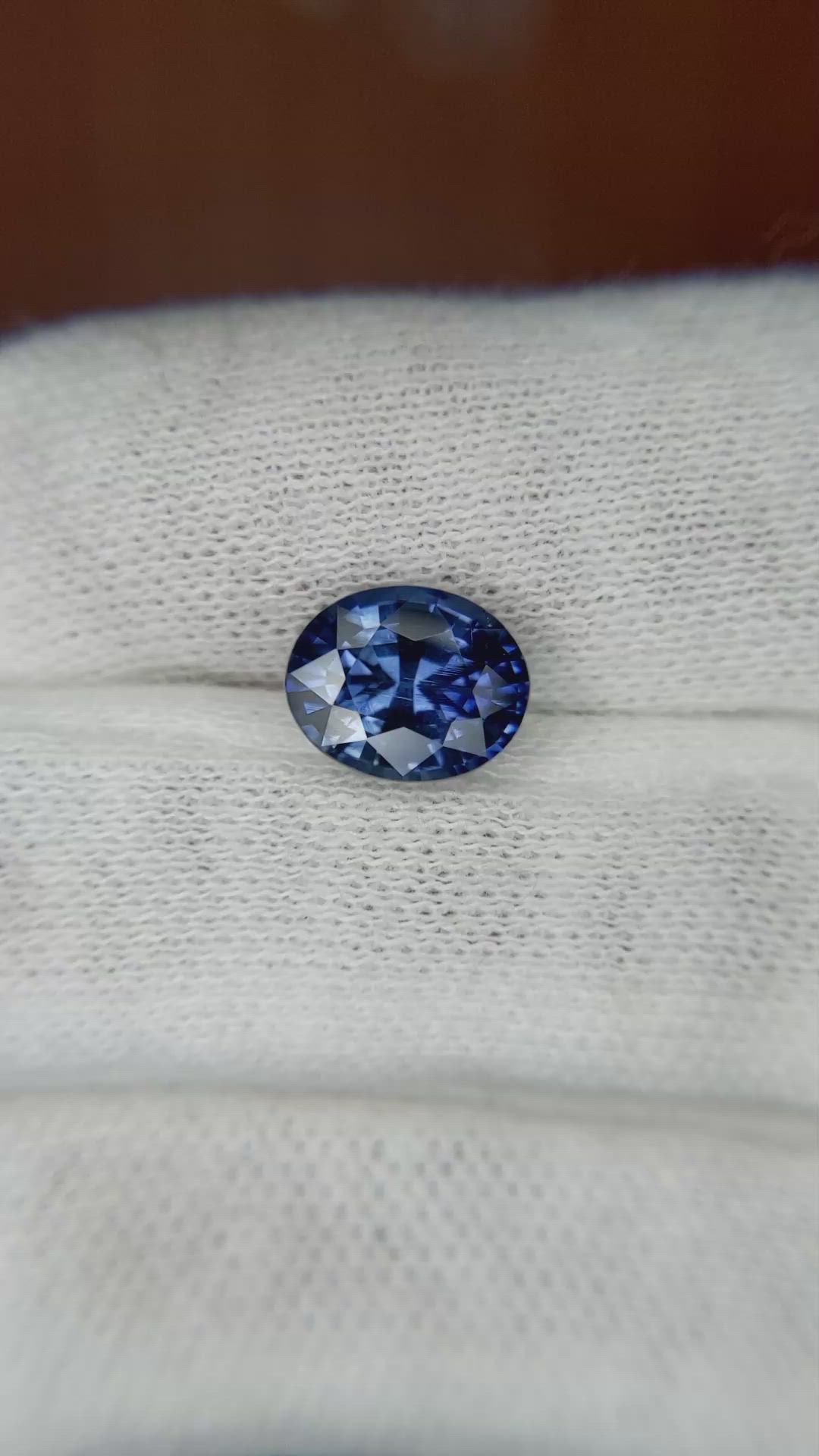 2.78 Ct. Blue Sapphire from Ceylon (Sri Lanka) Size Video