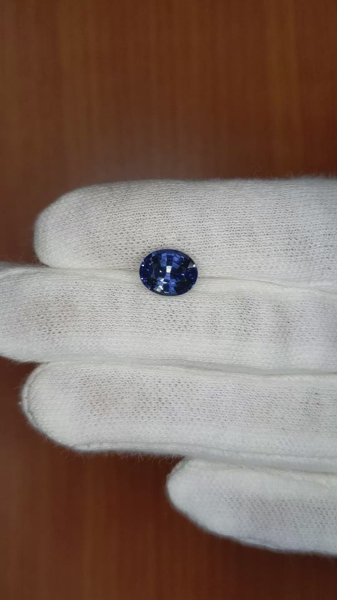 2.78 Ct. Blue Sapphire from Ceylon (Sri Lanka) Size Video