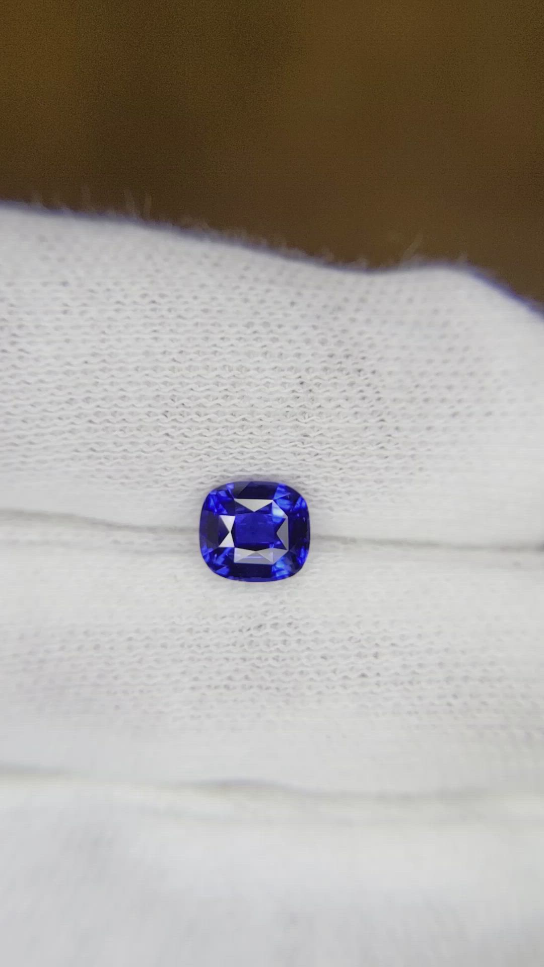 1.22 Ct. Blue Sapphire from Ceylon (Sri Lanka) Size Video