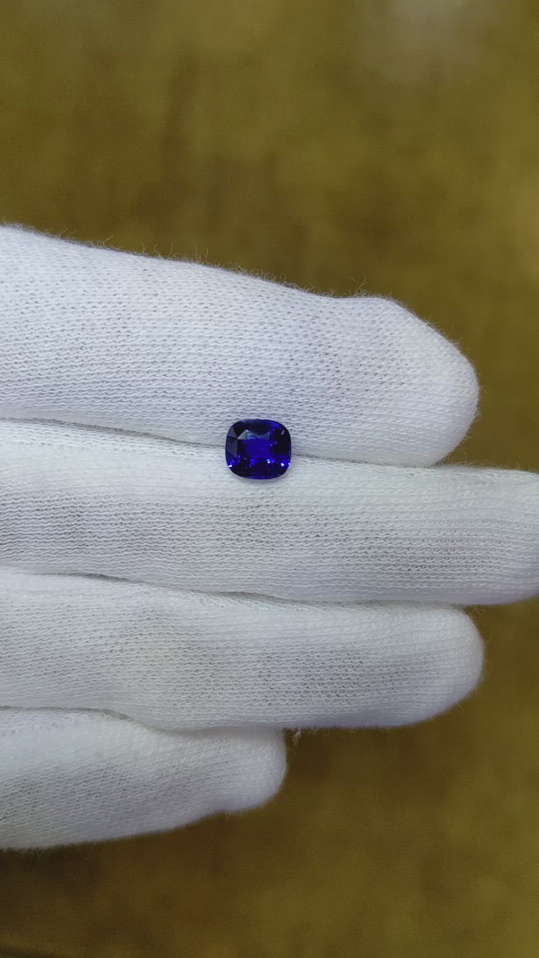 1.22 Ct. Blue Sapphire from Ceylon (Sri Lanka) Size Video